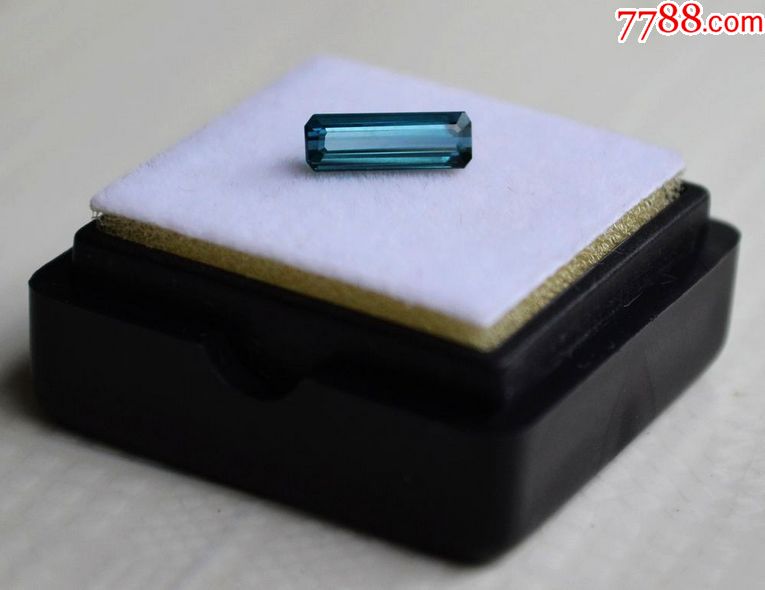 蓝碧玺尼日利亚纯天然蓝碧玺077克拉