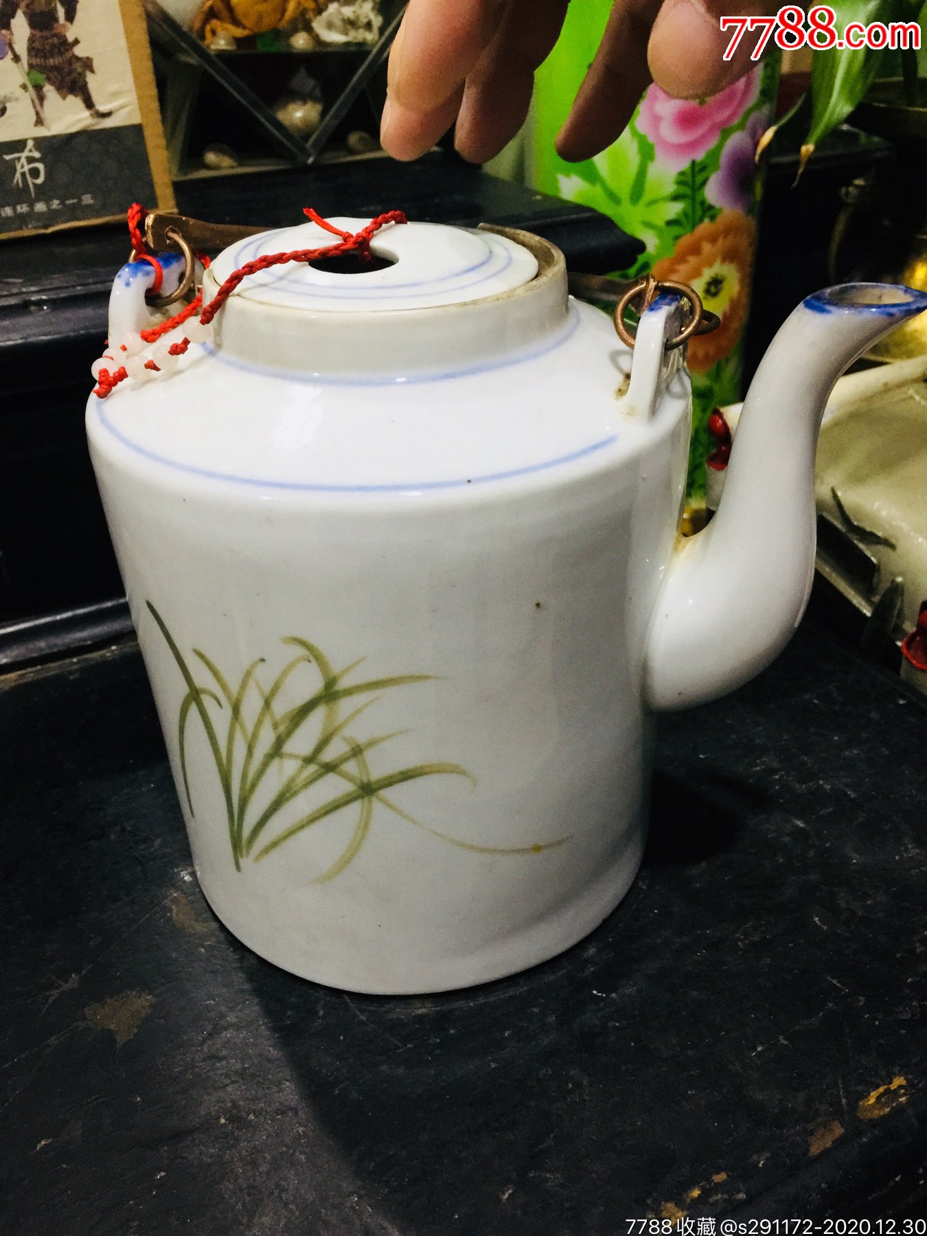 70年代梅花提梁壶