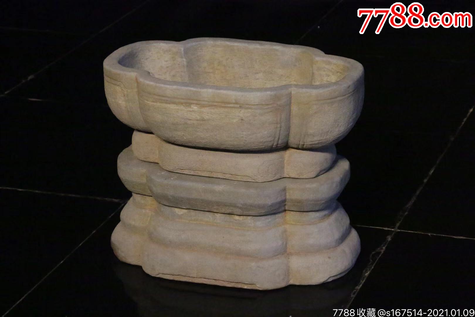 海棠盆青白石两分体明式素雅简洁品相完好选料上乘做工规矩可雅室摆放