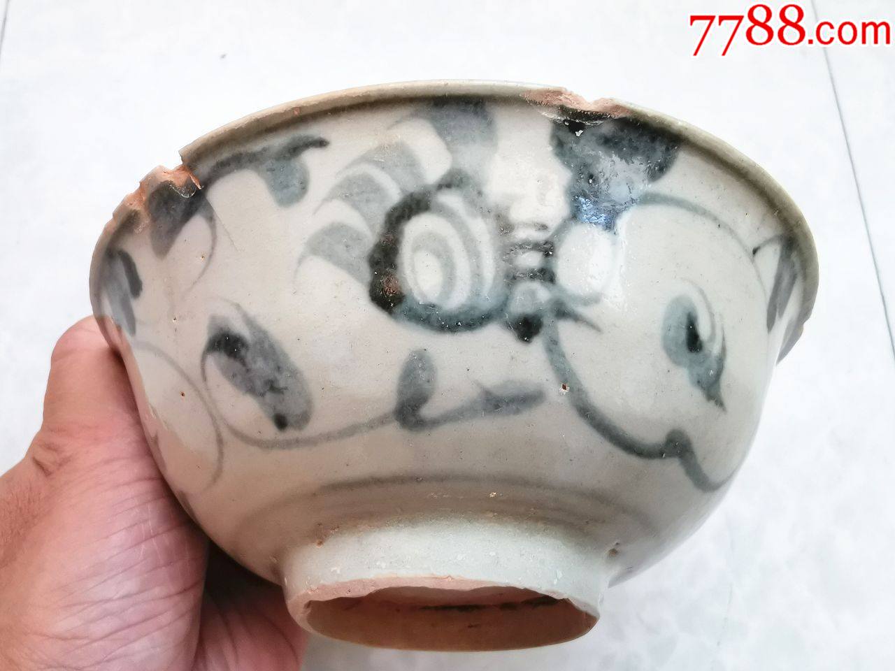 明代早期"花卉"图青花碗-价格:360.