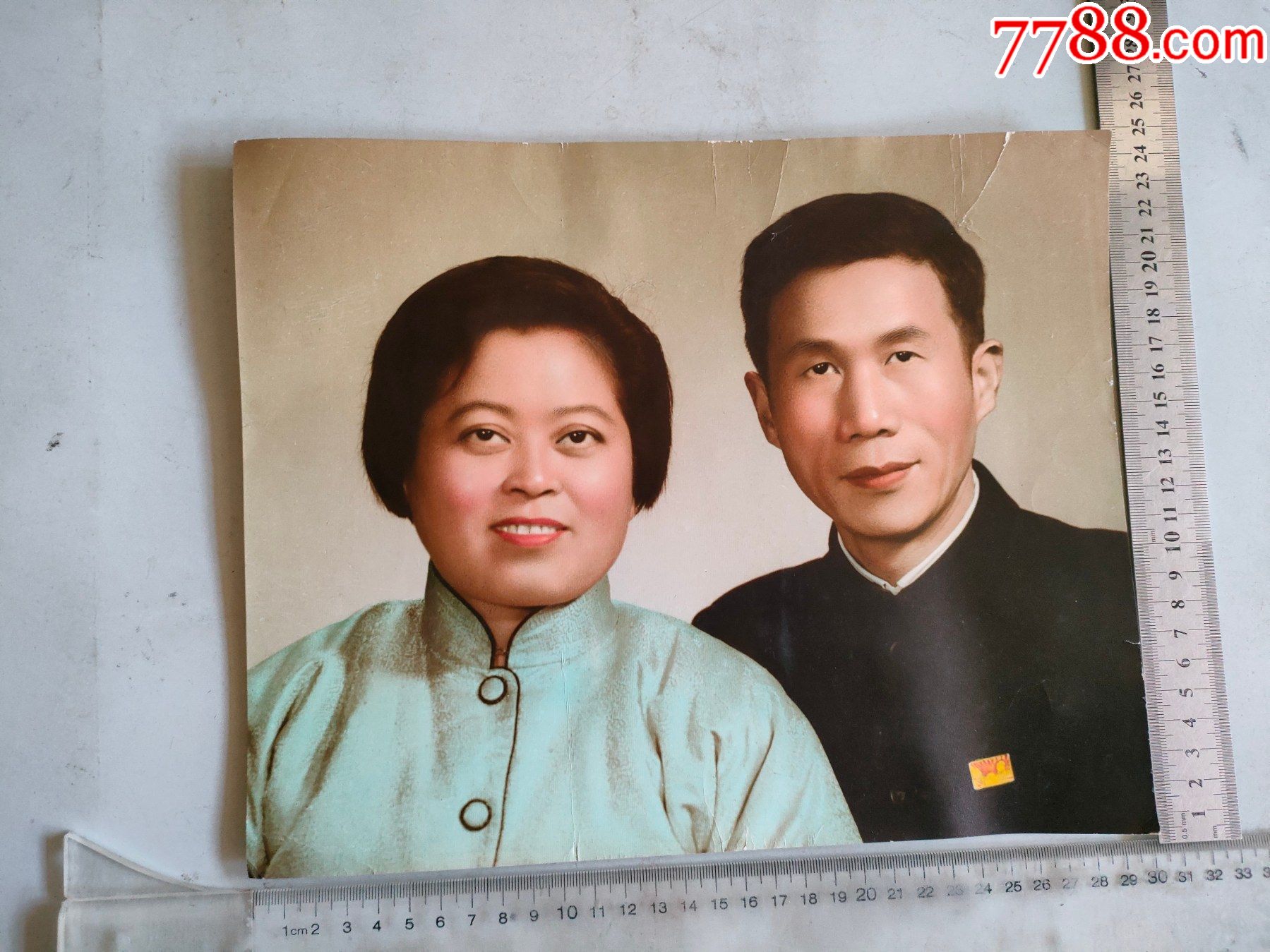 别徽章夫妻合影(老照片-老照片-7788商城__七七八八商品交易平台
