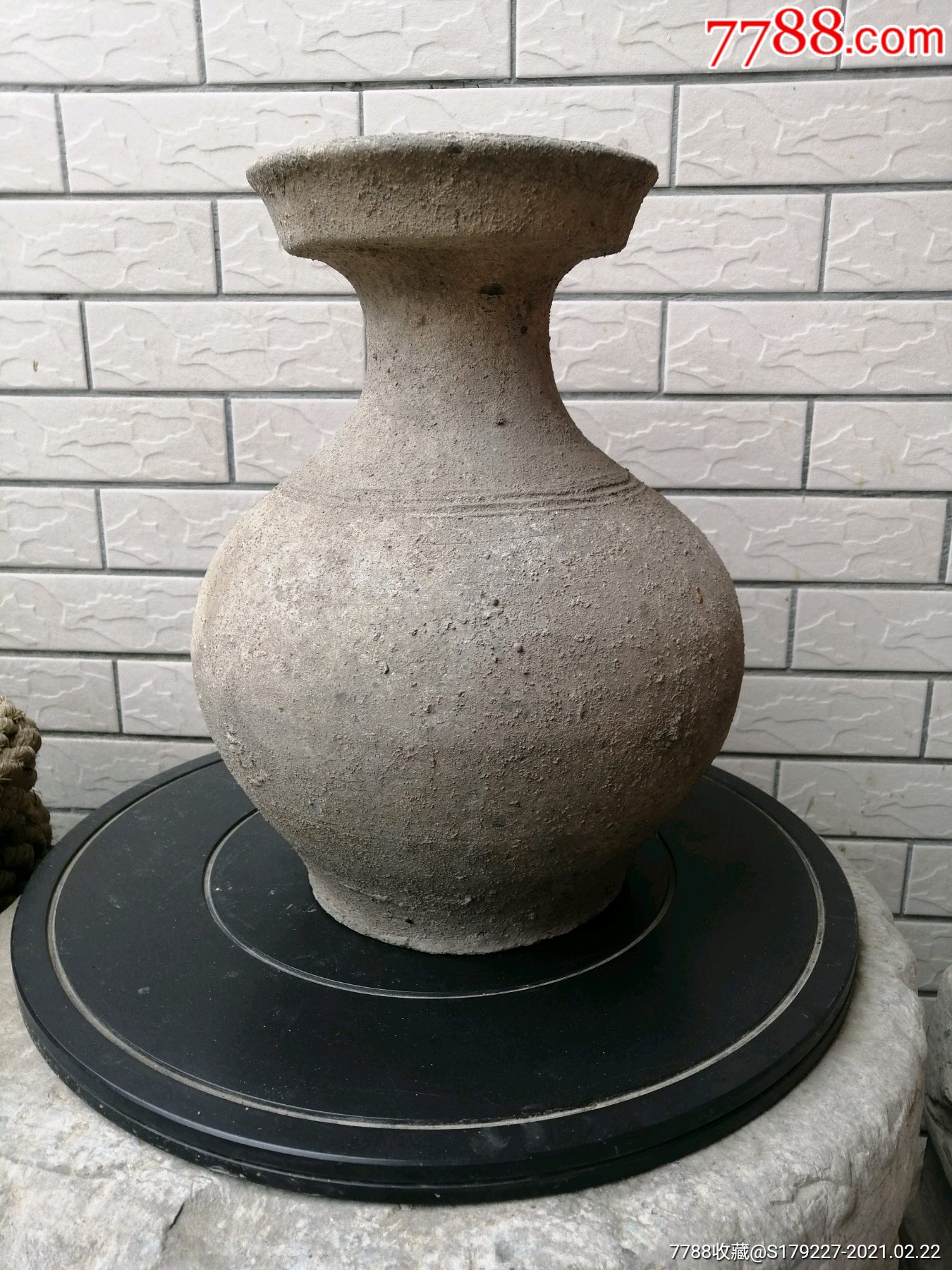 汉陶瓶陶罐