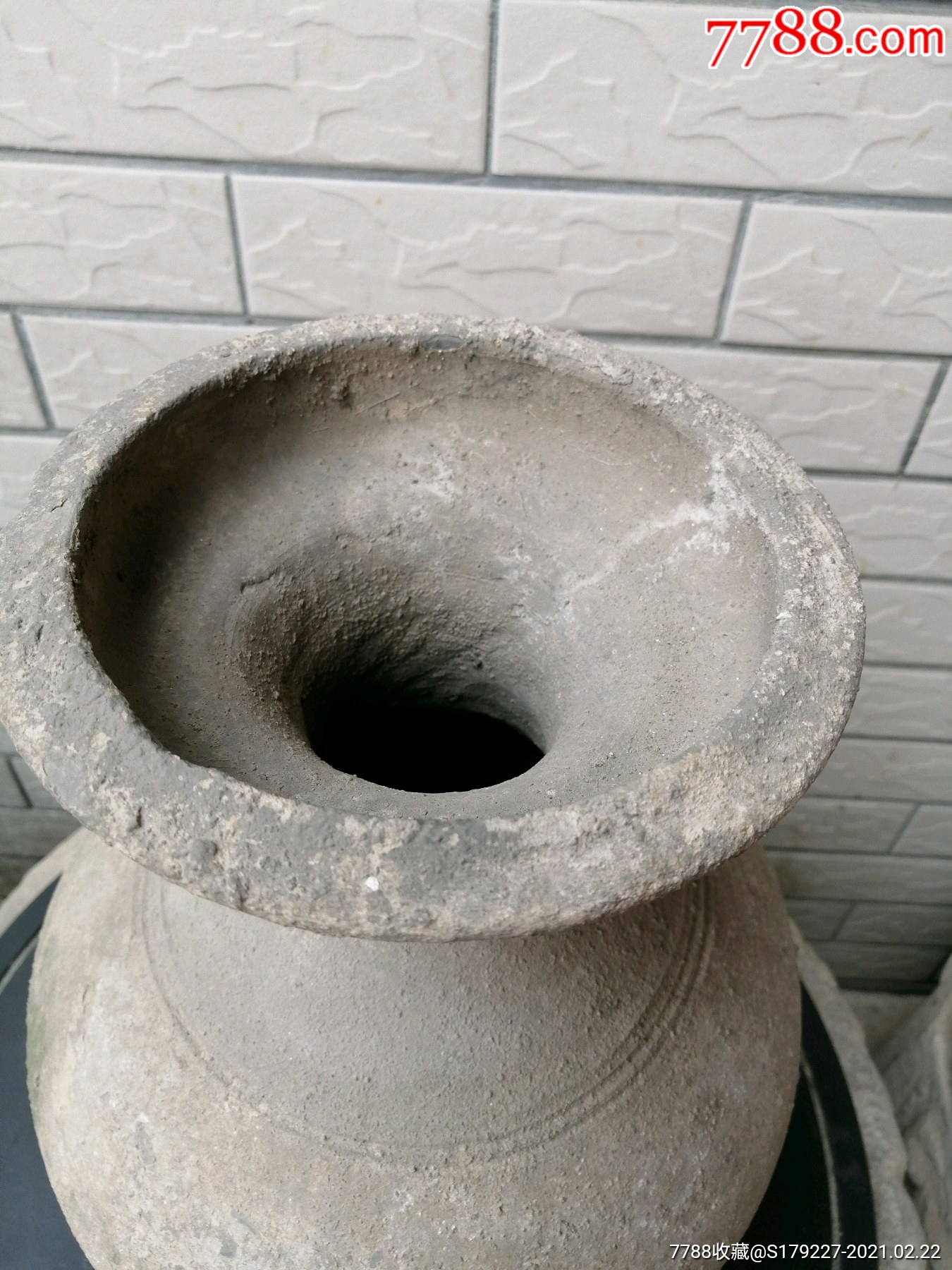 汉陶瓶陶罐