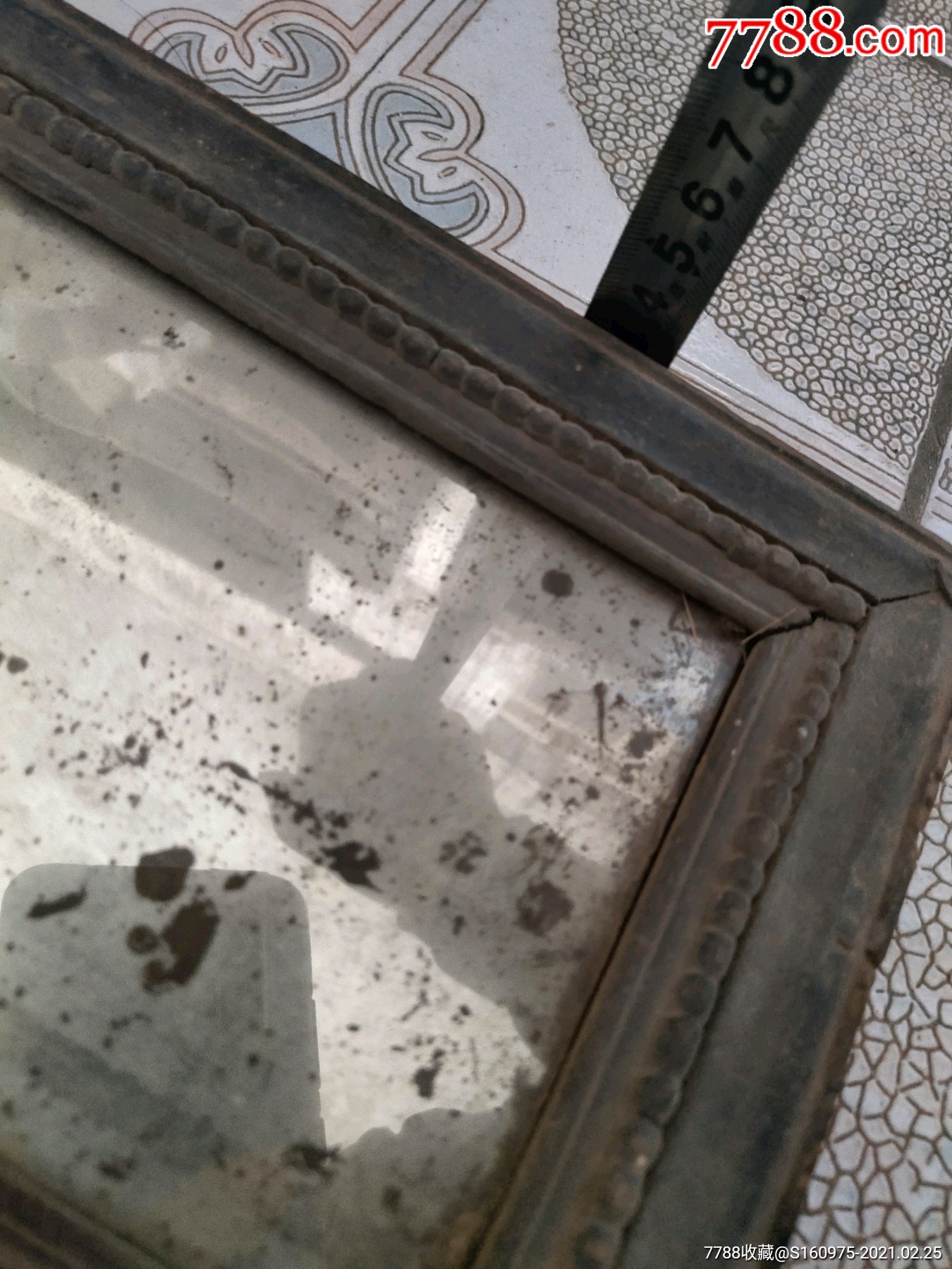 清代木框玻璃镜子两个,18*1.8*23cm,有裂纹如图
