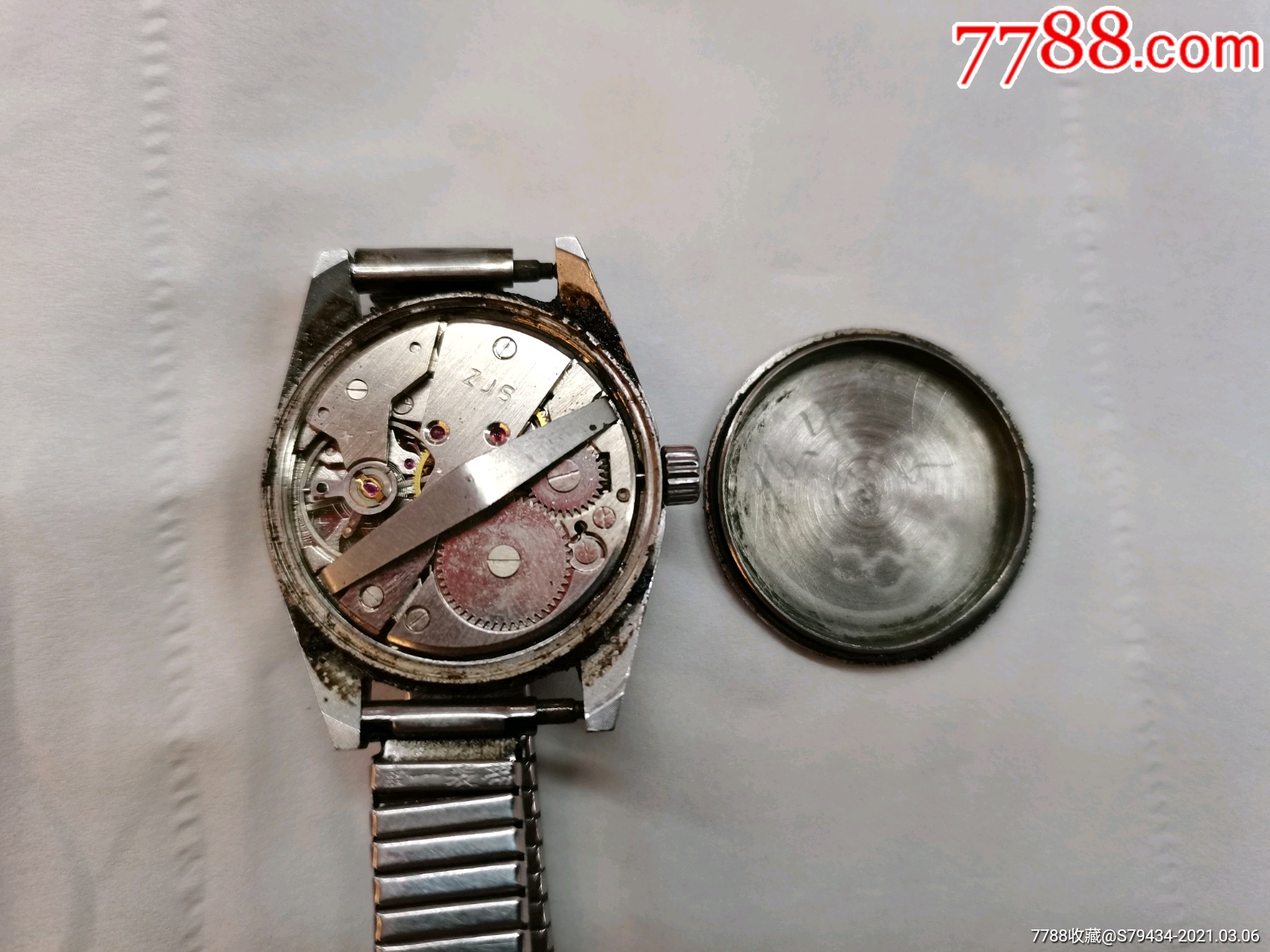 春花手表19钻后盖是孔雀辽宁手表厂3315稀少具体看简介