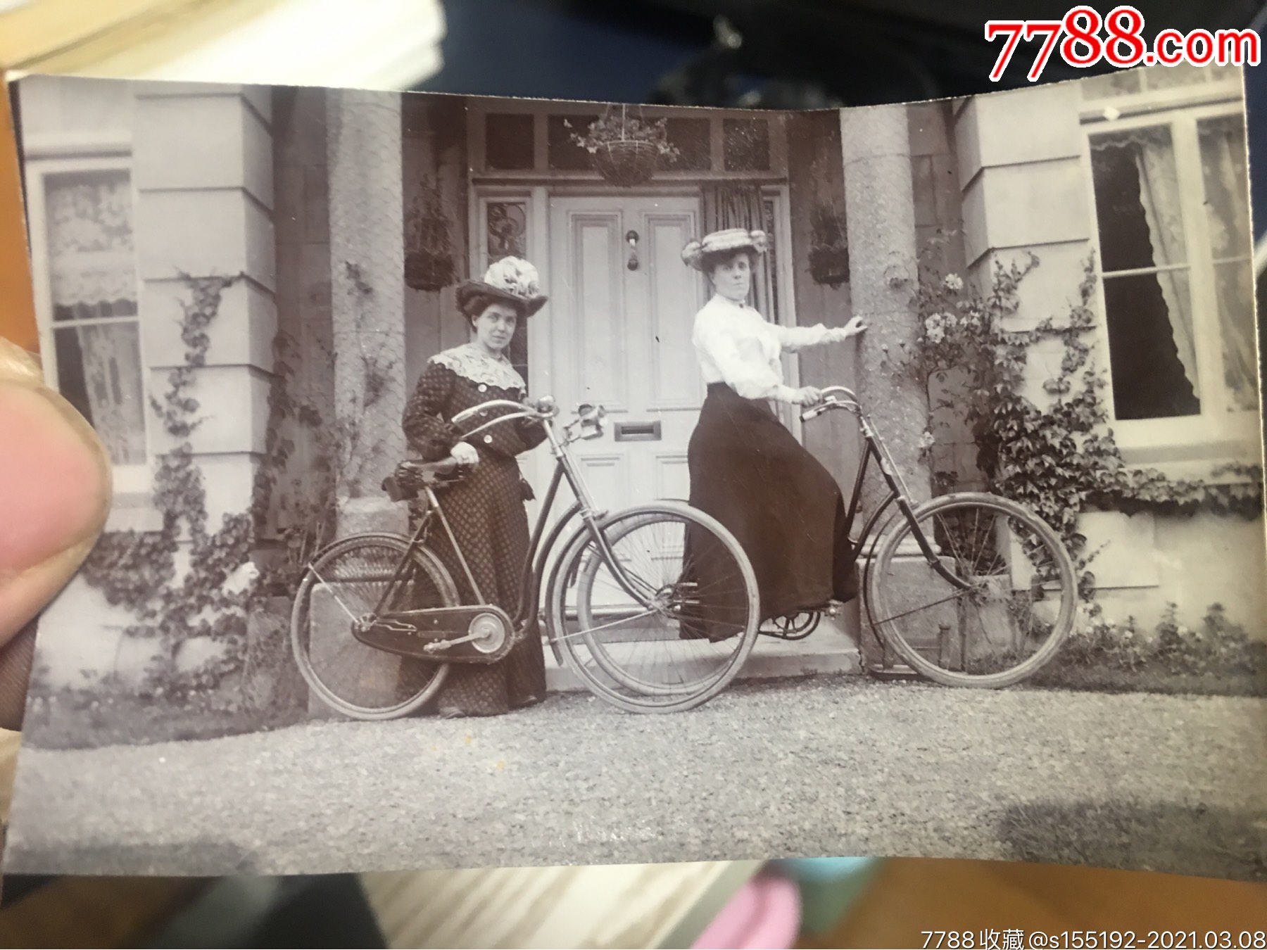 老自行车照片蛋白照片