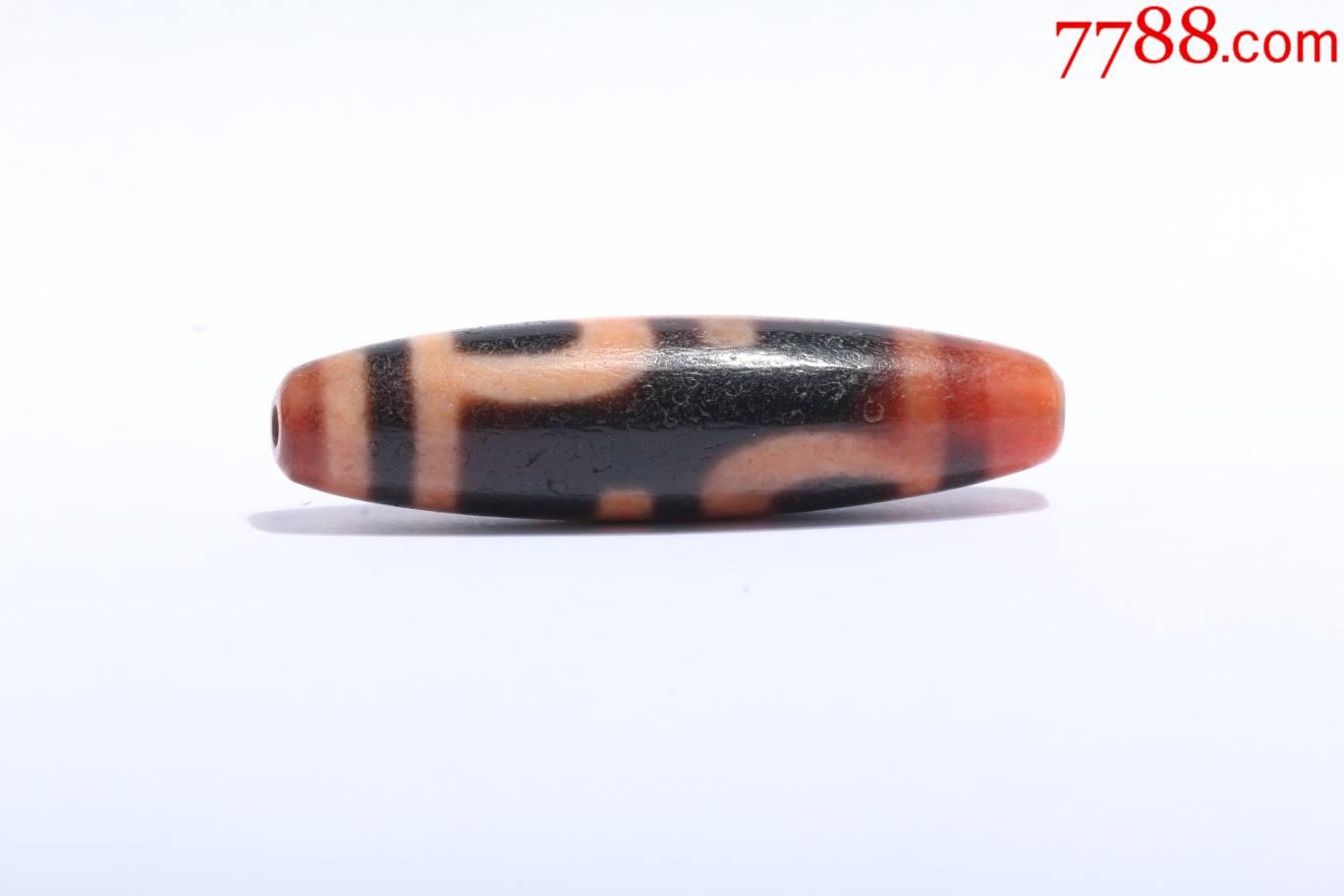 藏传老玛瑙特殊图腾天珠