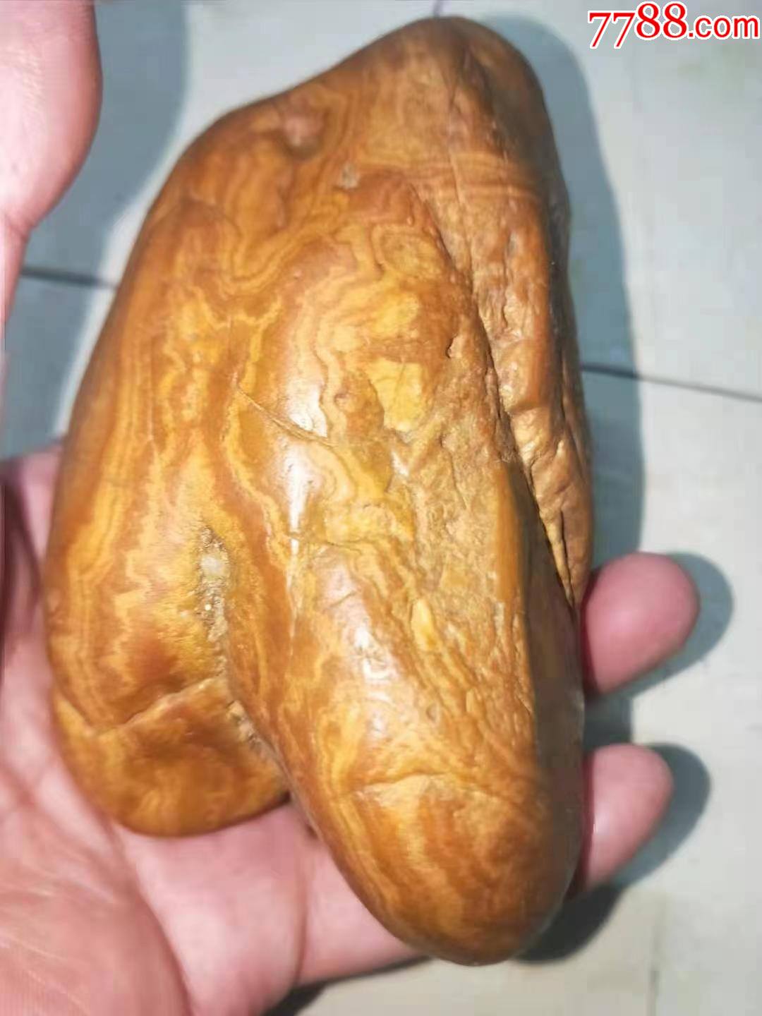 黄蜡石