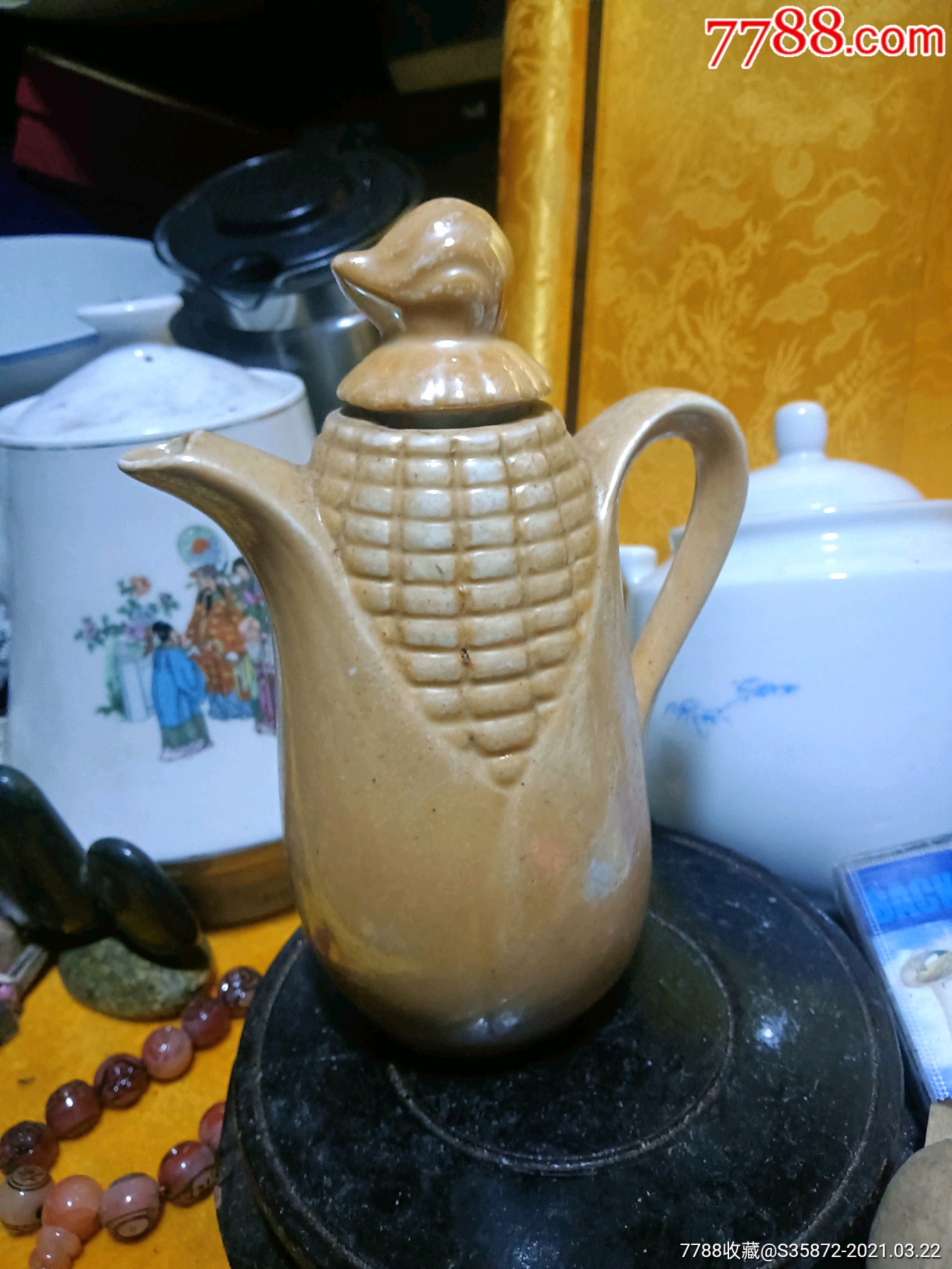 黄釉玉米造型油壶