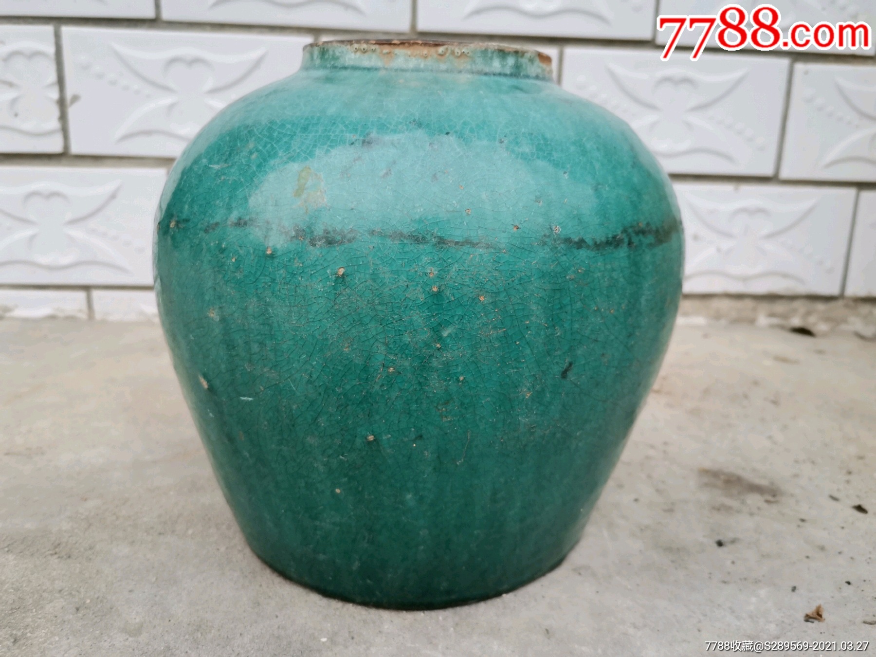 简介: 长沙窑绿釉罐,长沙窑历为著名窑口,绿釉为长沙窑清代