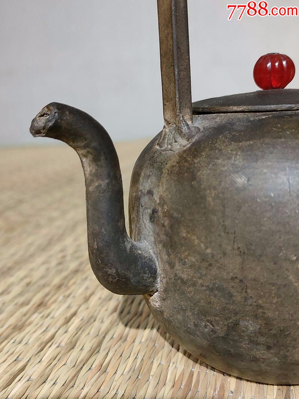 清代造型独特锡酒壶