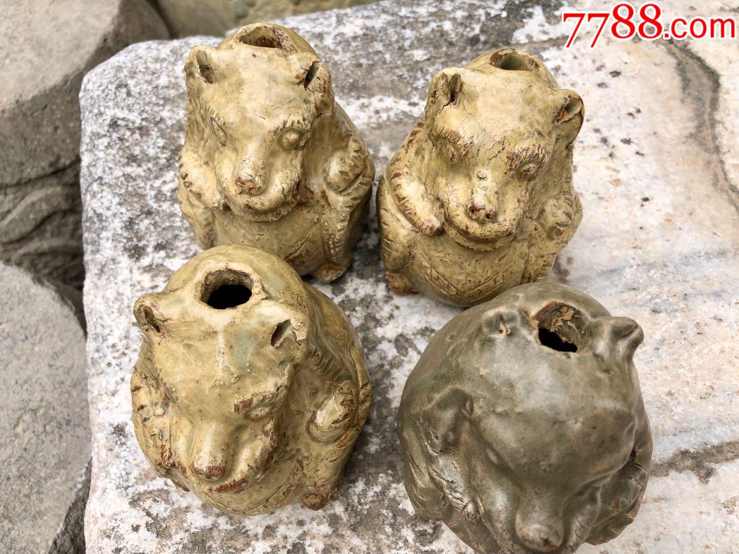 西晋越窑青瓷熊尊