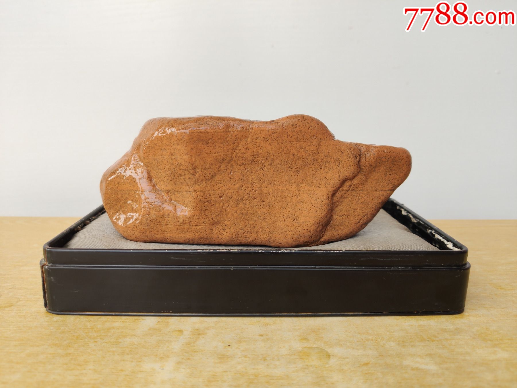 新进洛阳红泥石原石1261(石型好,底部平坦,石质细腻)_价格8元_第1张