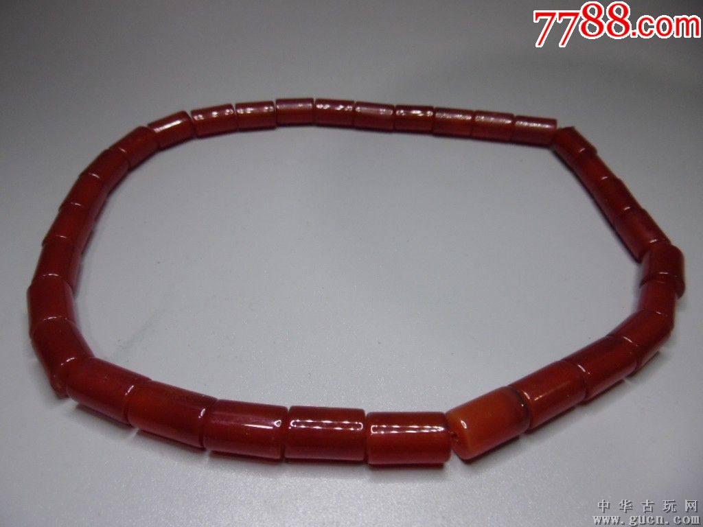 南红玛瑙山水吊坠一件￥29810品99清代蒙古白荔枝玛瑙髓珠手链一件