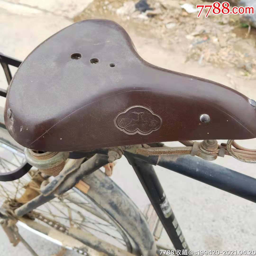 中国青岛"金鹿"自行车.