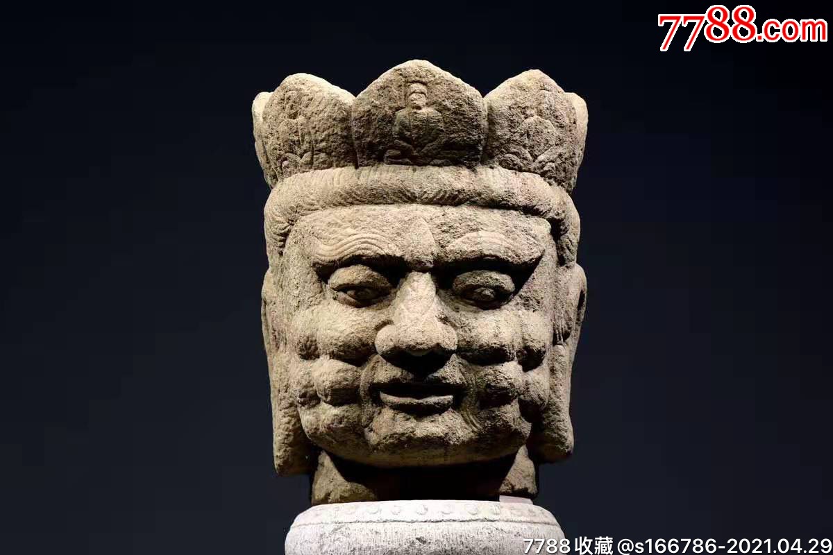 《唐韵～天王造像首》这件唐代石刻天王像首,造型丰腴挺秀,雕法圆熟