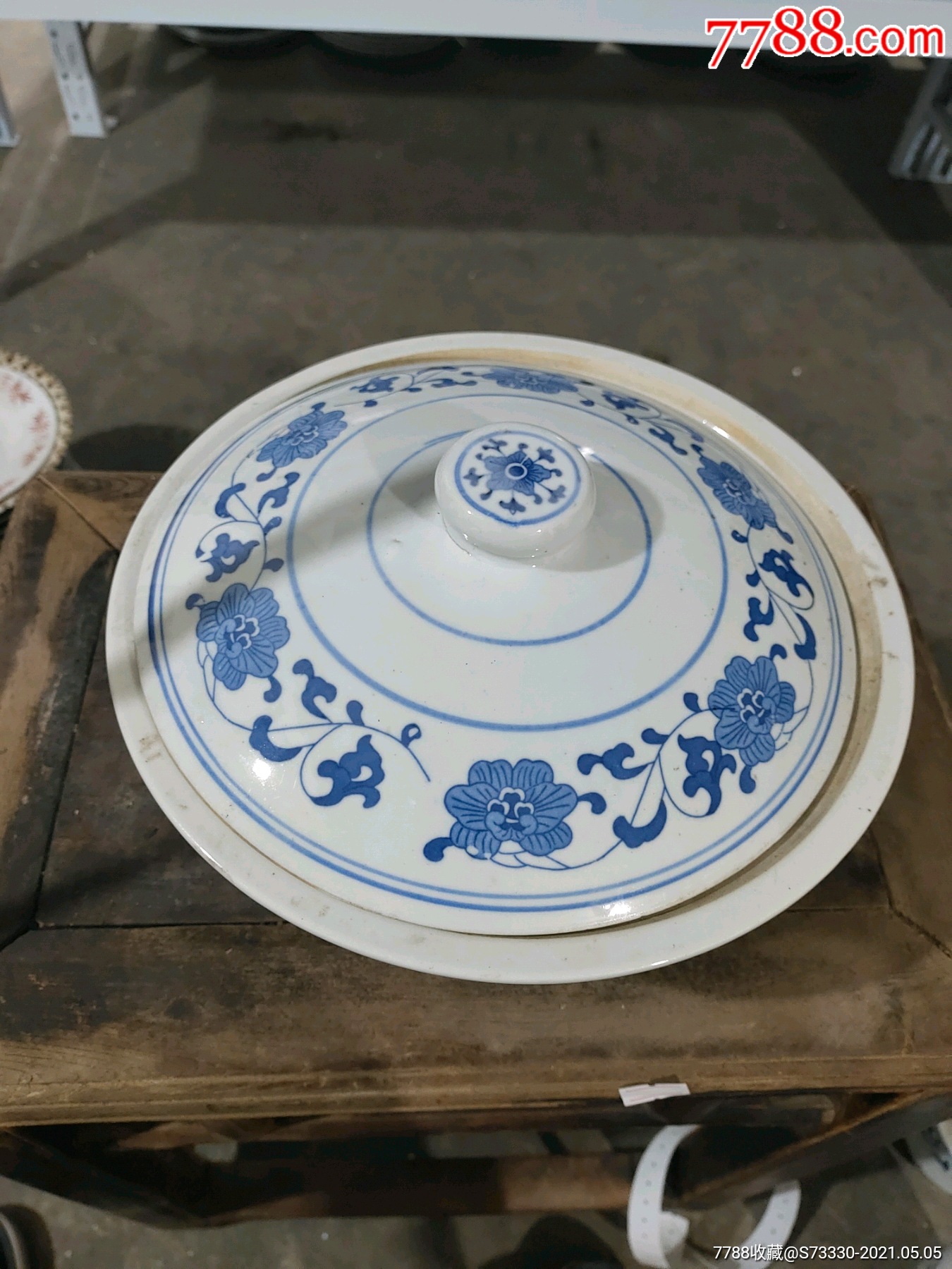 80年代景德镇青花芙蓉大盖碗,窑裂