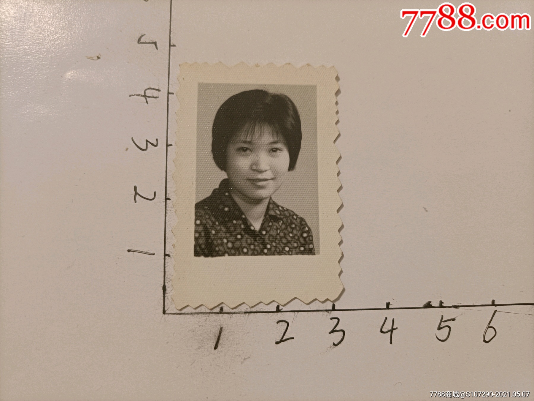 50年代女士证件照-价格:8元-se80038518-老照片-零售-7788收藏__收藏