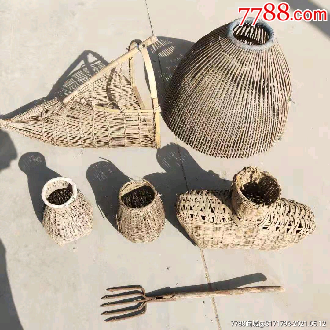 农村民俗老物件一套捕鱼用的器具鱼篓子鱼叉