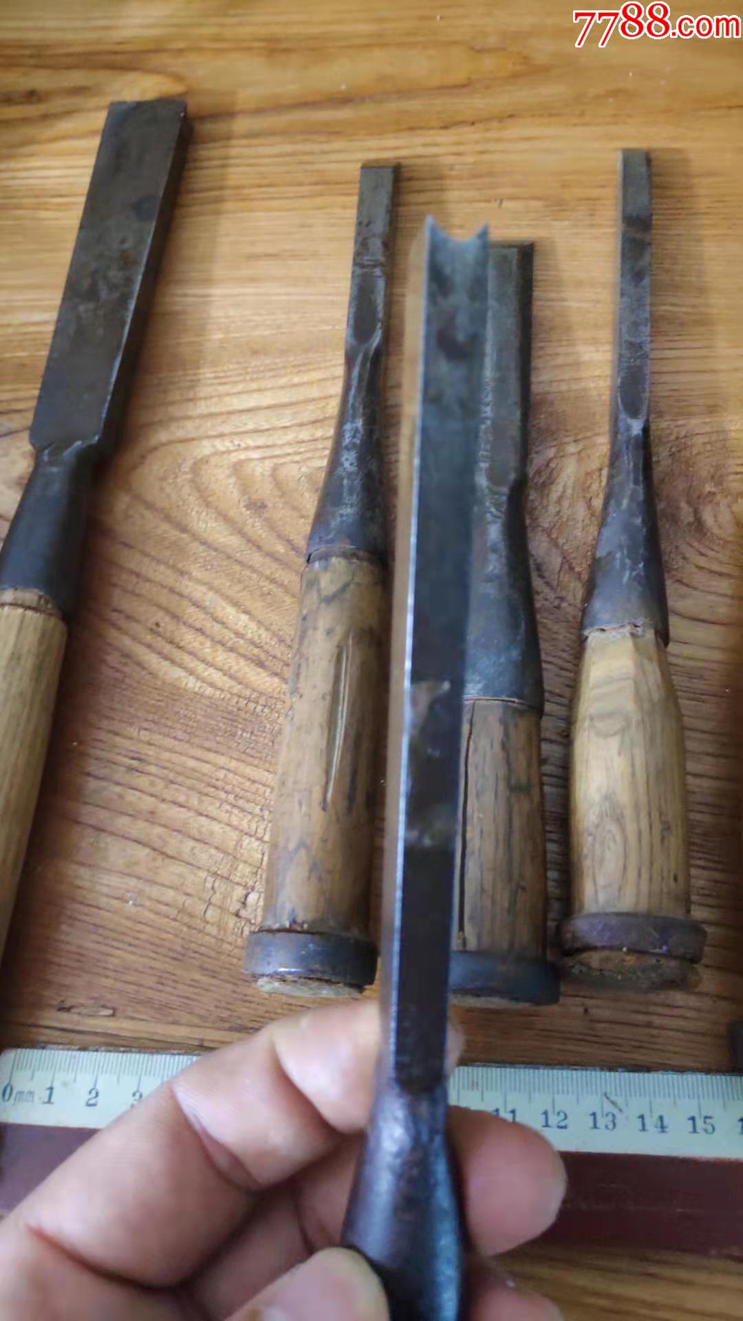 上世纪70-80年代老式老木工凿子一组8只合售.