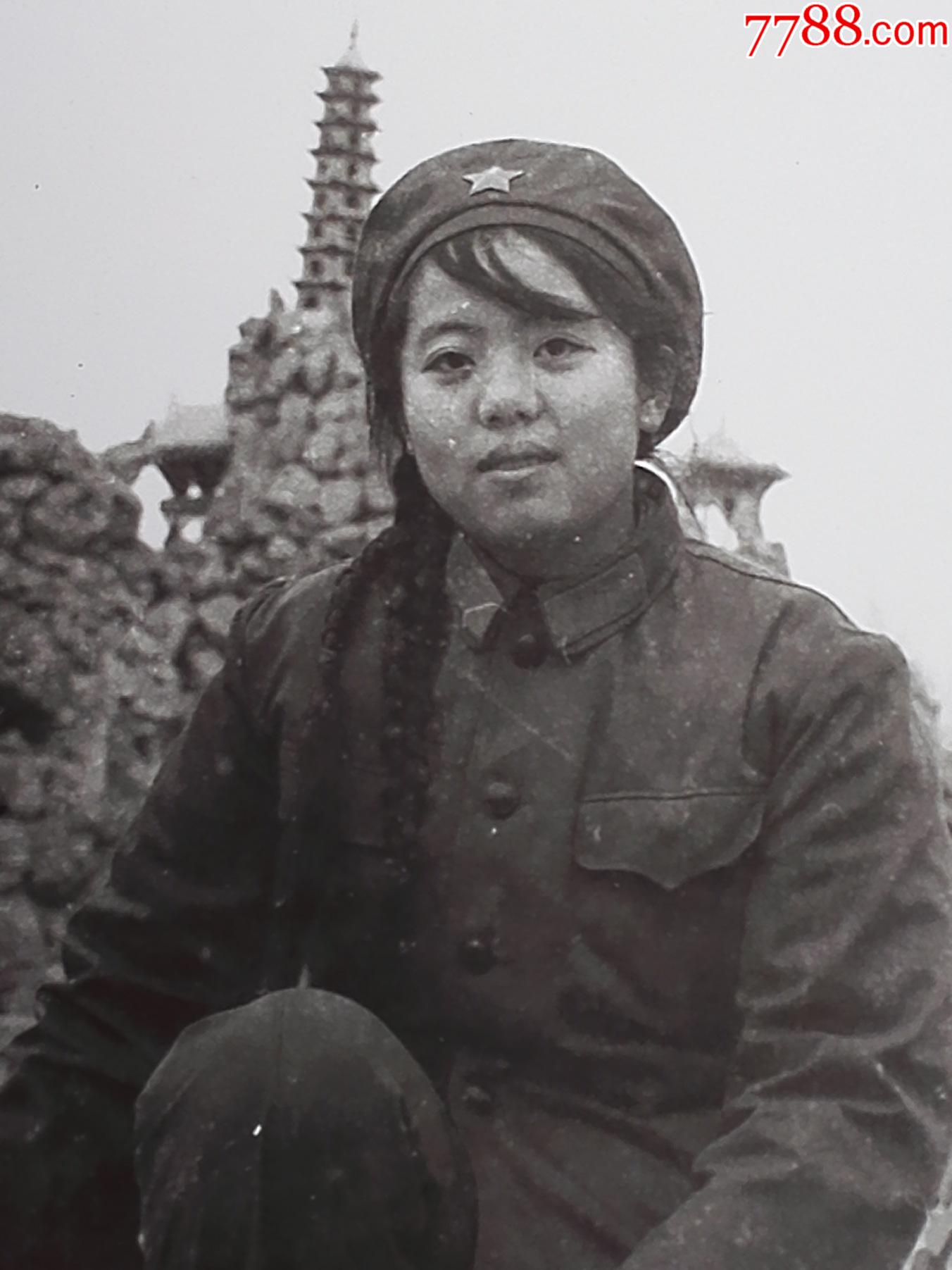 80年代"女兵"生活照一组_老照片【身在林泉】_第6张_7788相机收藏