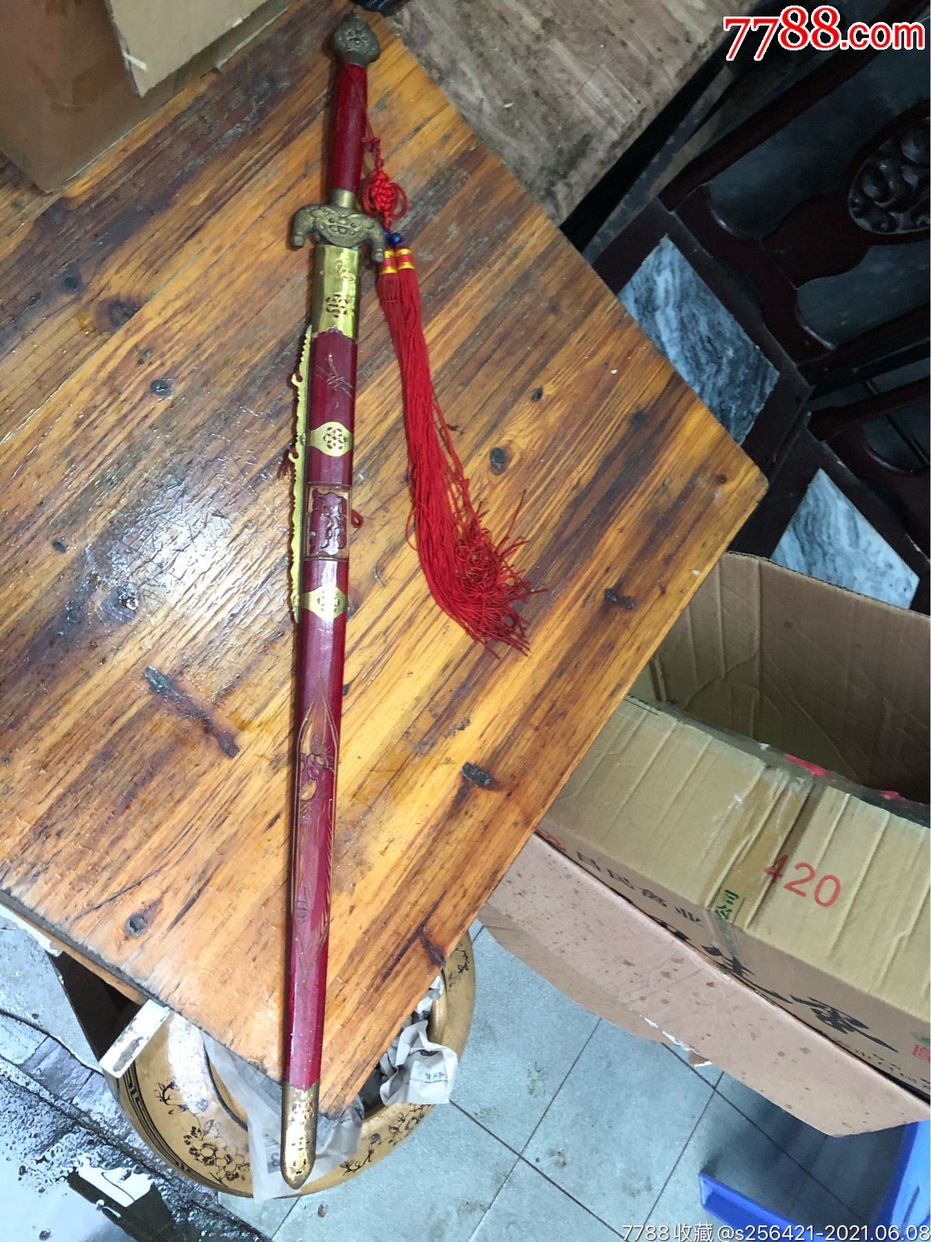 手工雕木剑