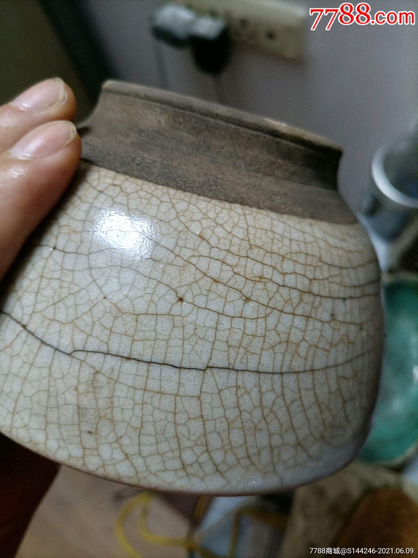 明代玉壁底哥窑药钵