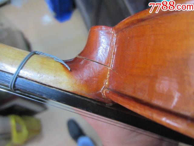青鸟牌小提琴(上海文化局大众乐器厂原装原盒)音箱处有断裂,请看好再