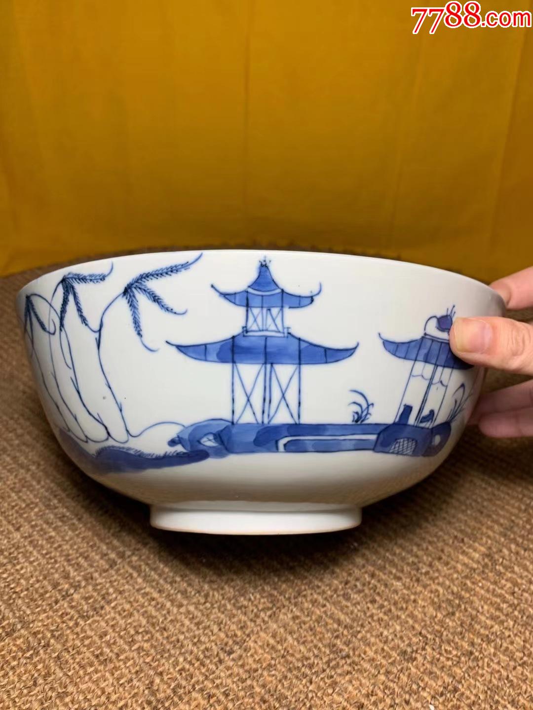 清光绪时期青花山水纹大碗