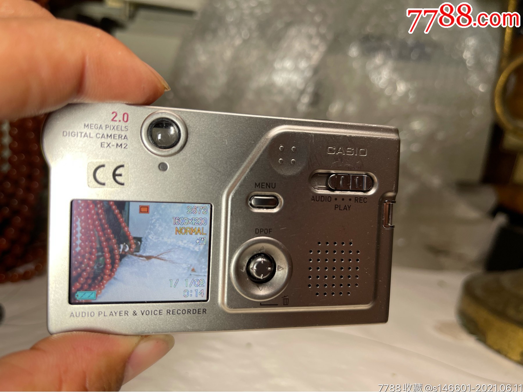 卡西欧ex-m2码数相机,最超薄的数码相机,能拍照,拍视频,听歌,功能正常