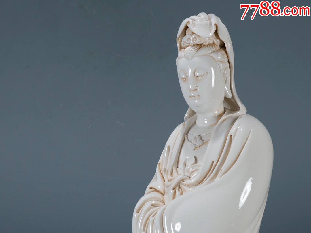 旧藏德化白瓷观音立像