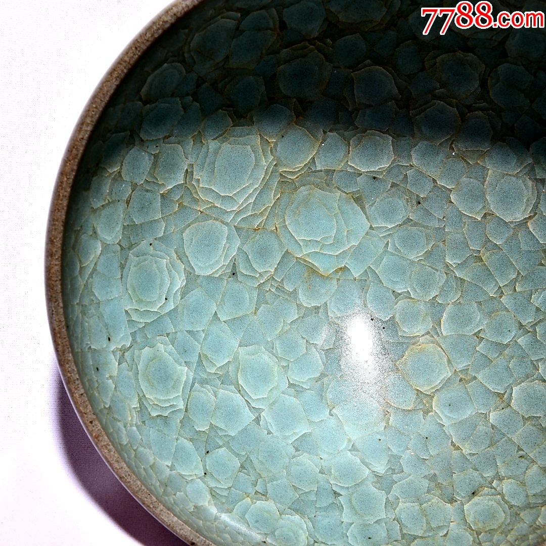官窑系【冰裂纹釉,鸡心碗】(工艺品)