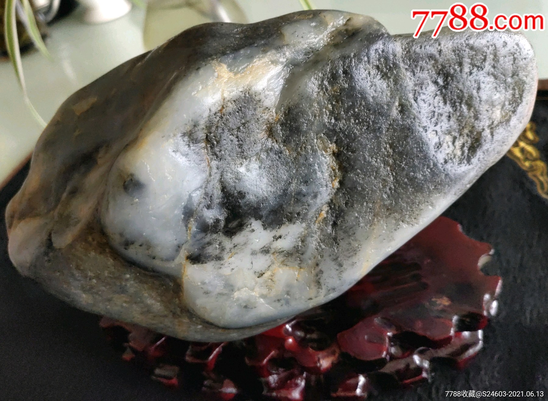 新疆和田玉籽料原石聚墨青花玉籽料独籽奇石摆件