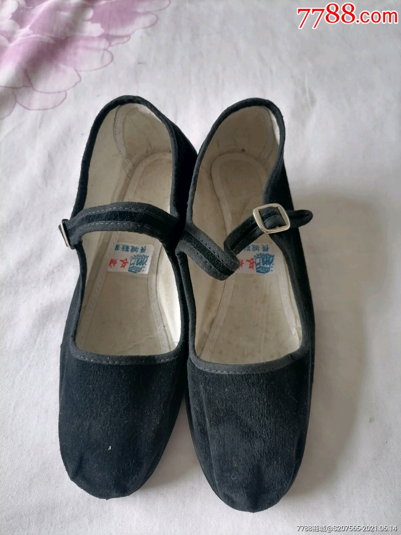 凉鞋$989品99女布鞋$589品99女鞋$689品99女一带布鞋$689品99