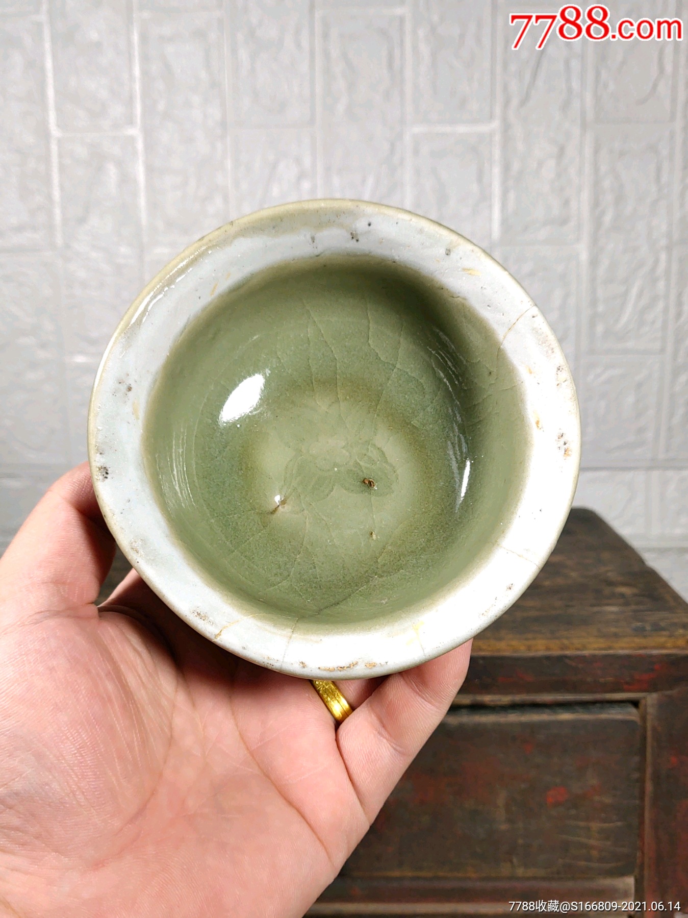 (已鉴定)明代早期龙泉窑高足杯