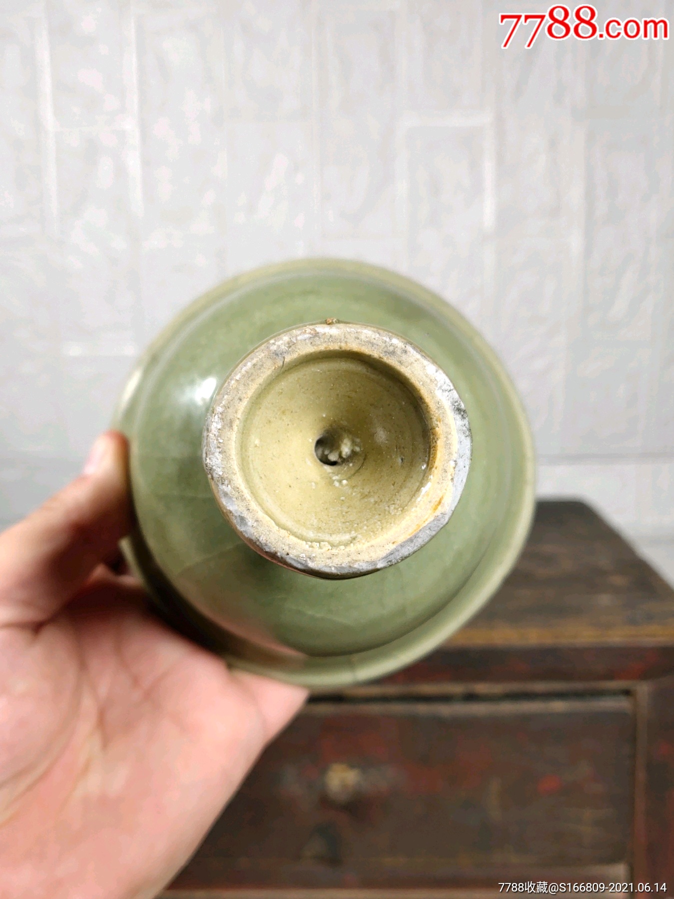 (已鉴定)明代早期龙泉窑高足杯
