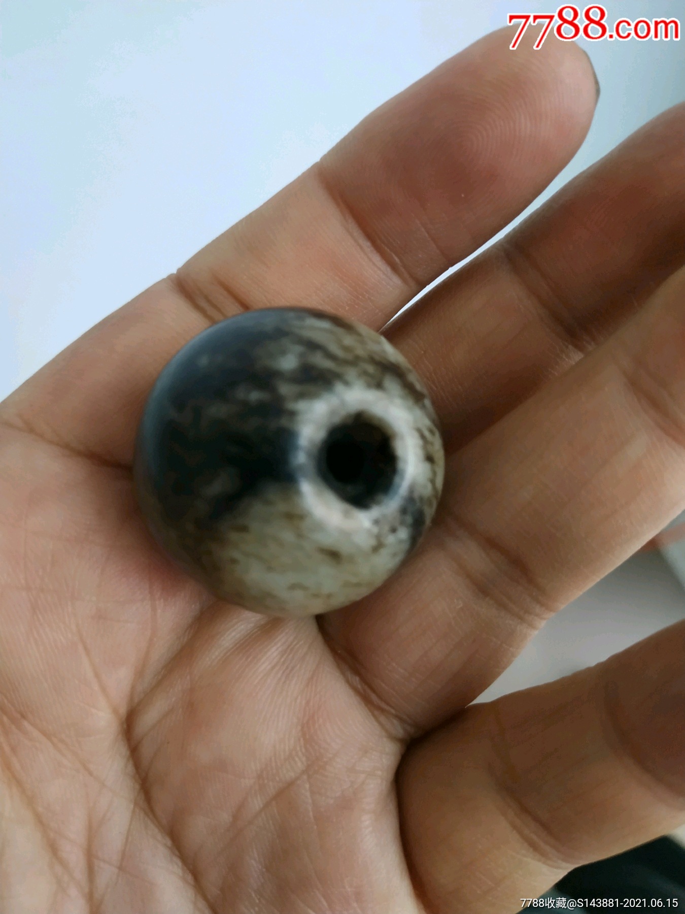 明代和田提油玉珠