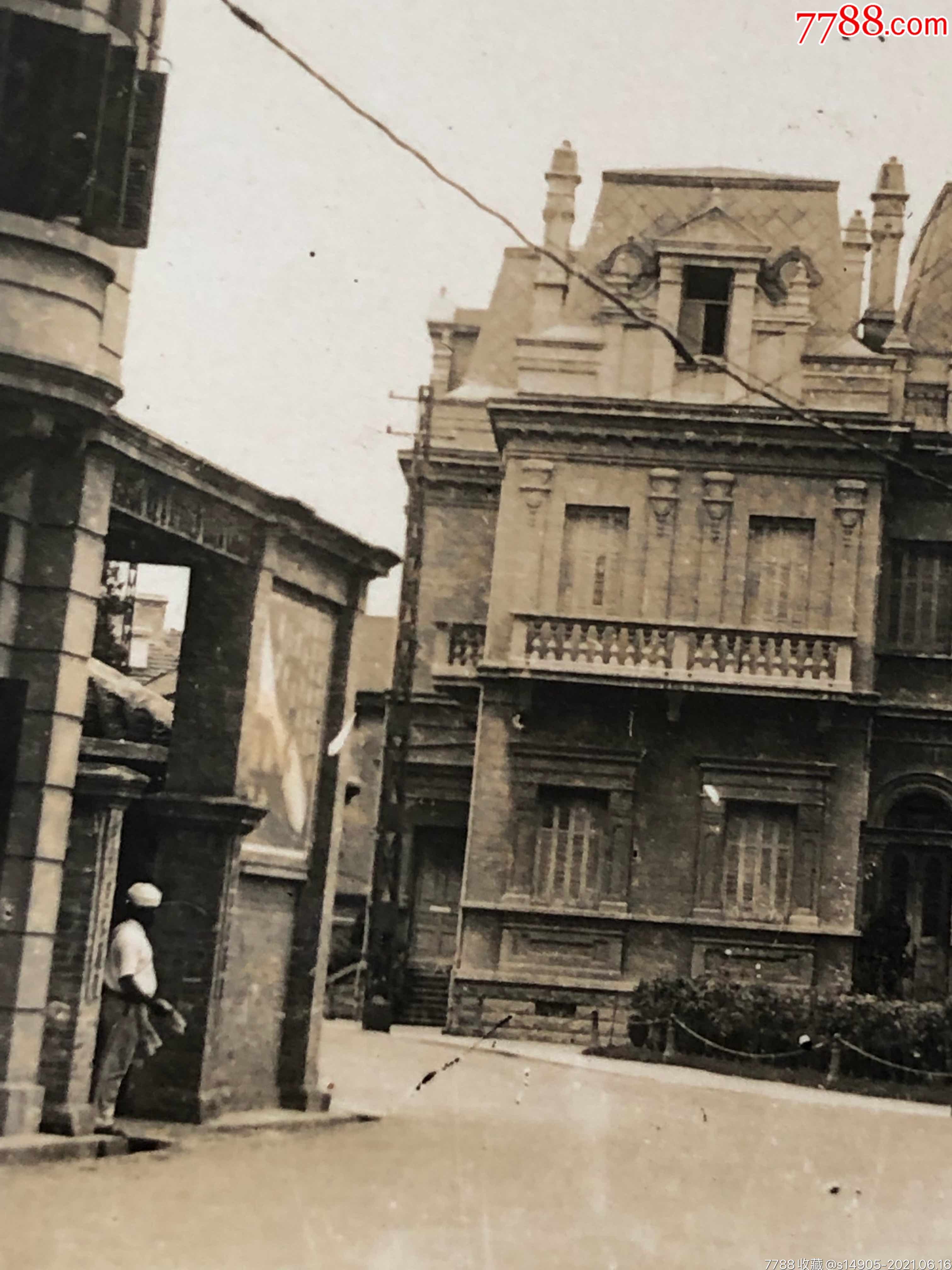 民国时期武汉汉口法租界巡捕房大楼建筑老照片