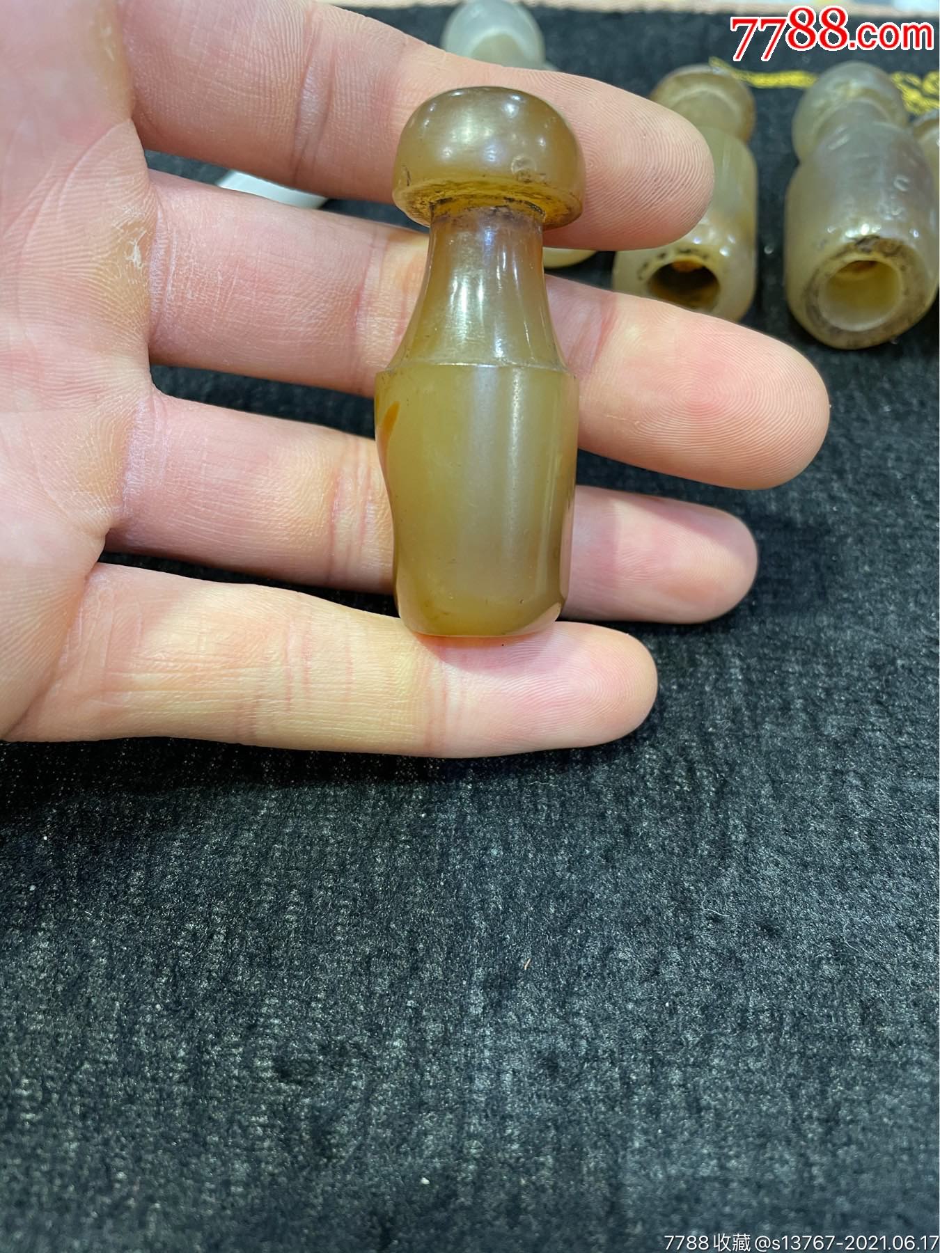 清代老玛瑙烟嘴超大的冰糖玛瑙品相好稀少
