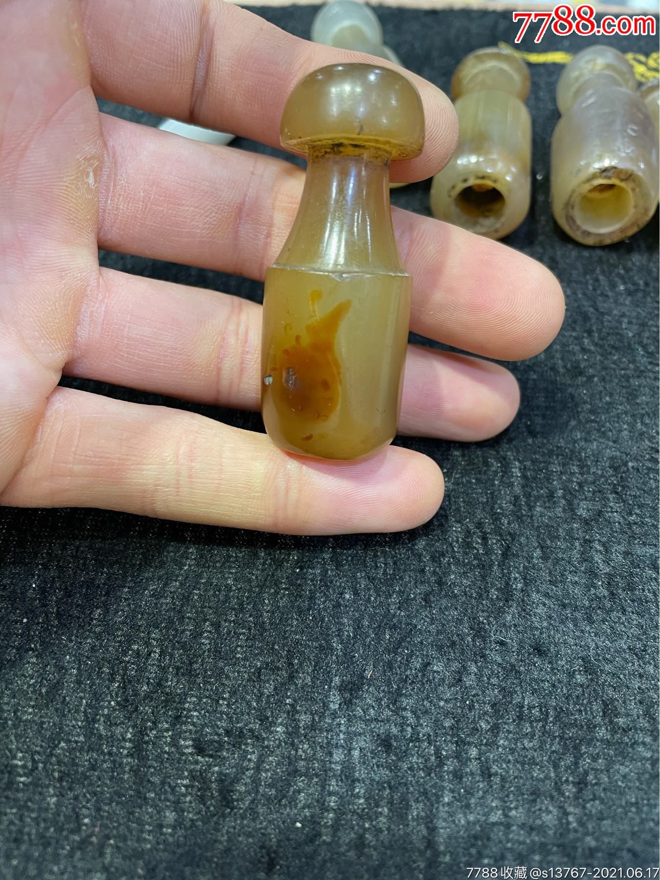 清代老玛瑙烟嘴超大的冰糖玛瑙品相好稀少