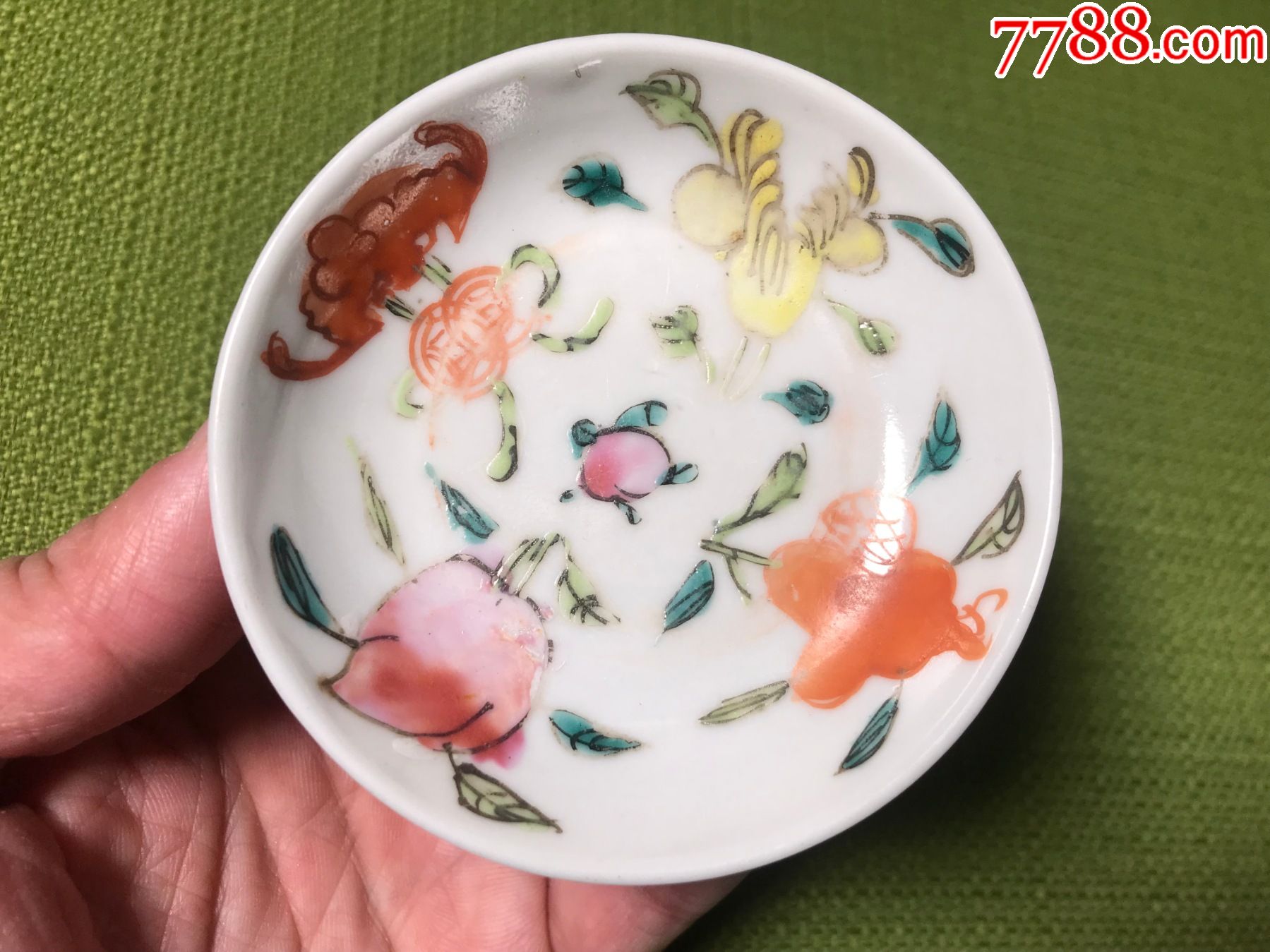 民国粉彩花卉小碟子