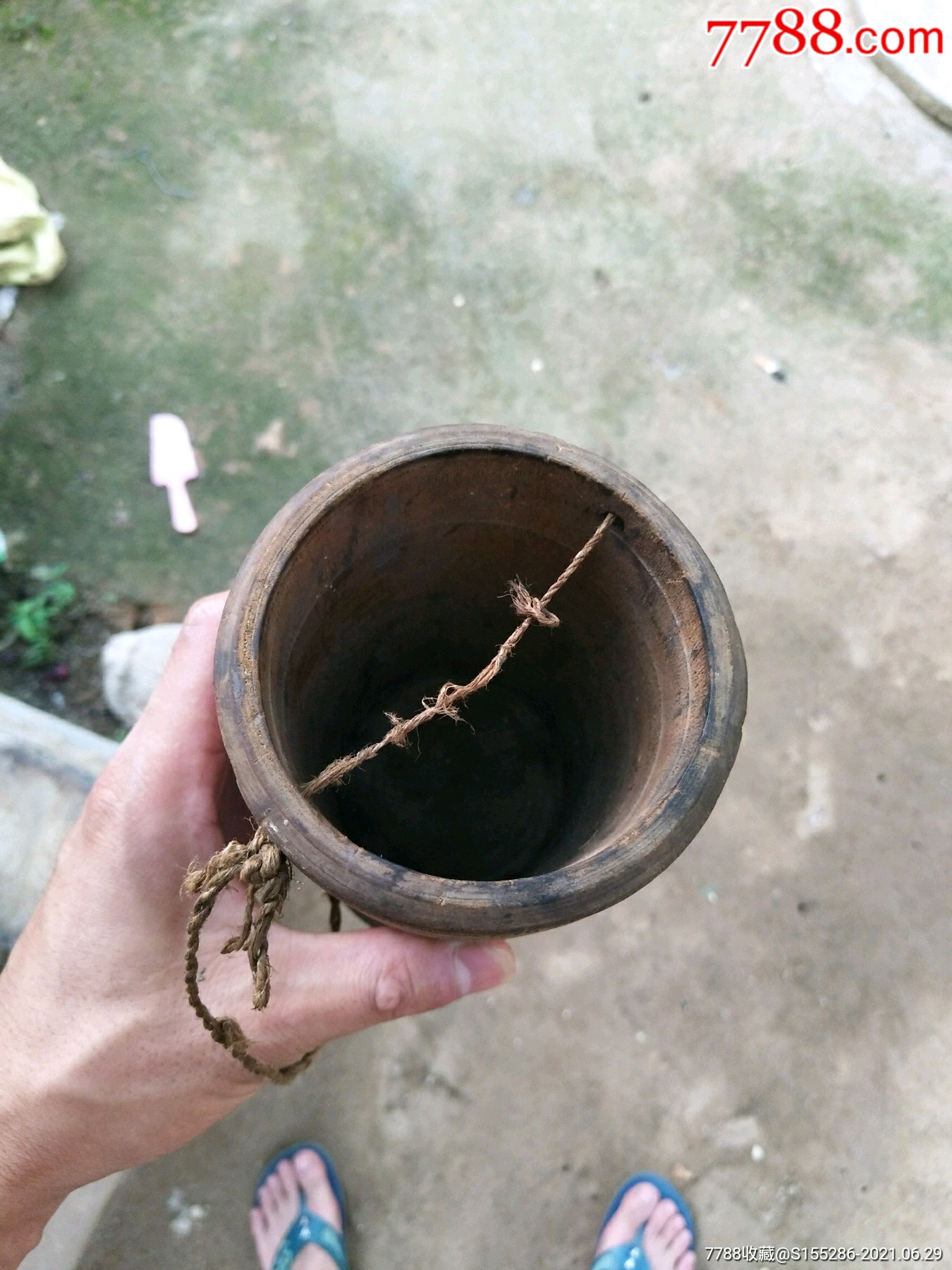 清代木头筷子笼,高18厘米,口径8.7厘米,品相完整,皮壳