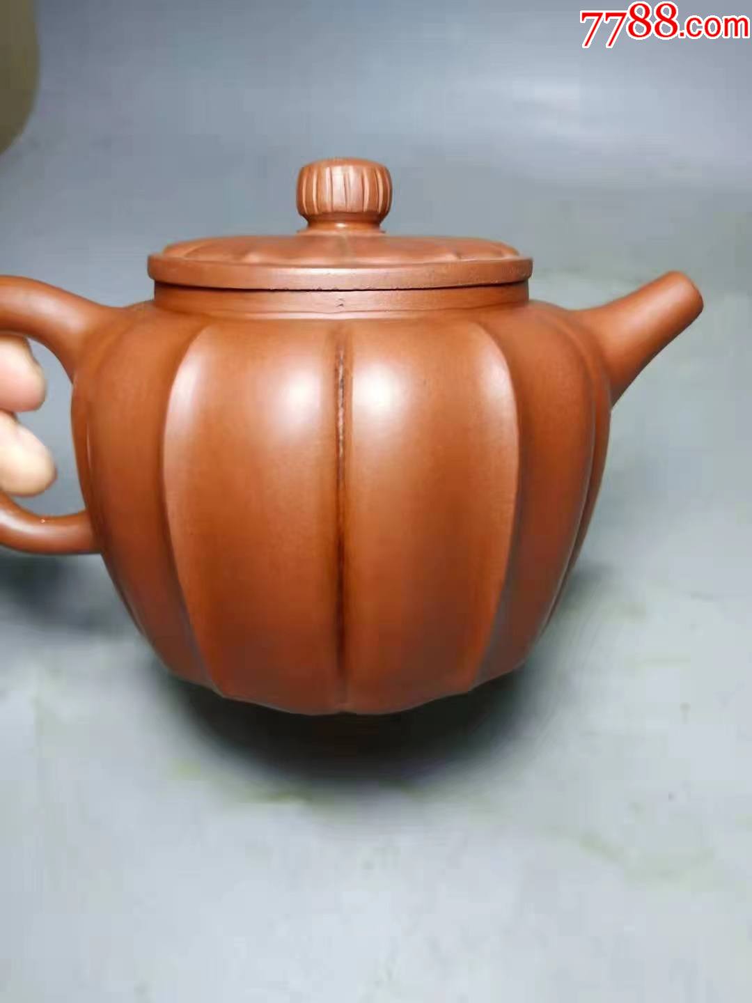 金鼎商标款,全手工原矿瓜菱形紫砂壶约200c