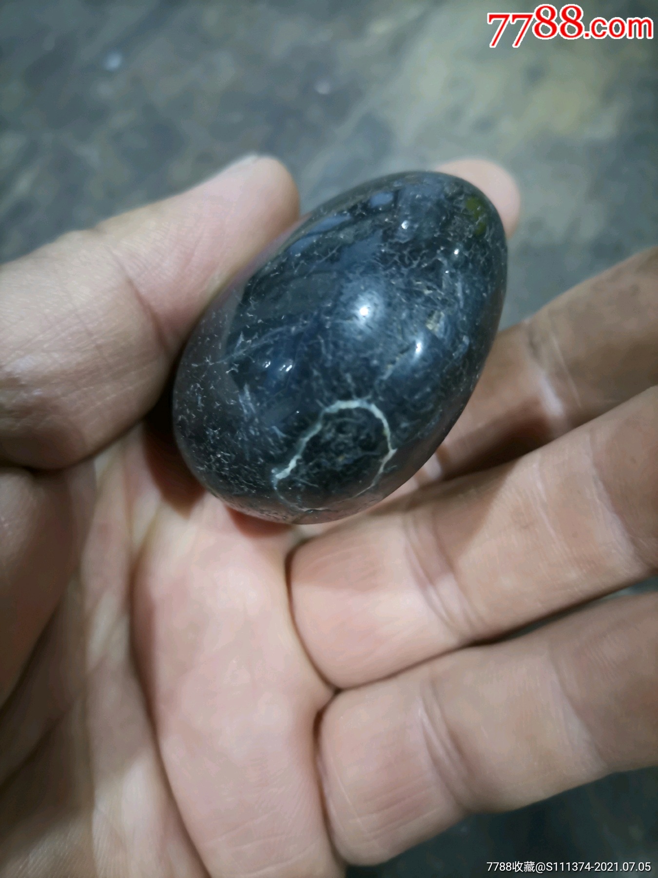 老石头手把件
