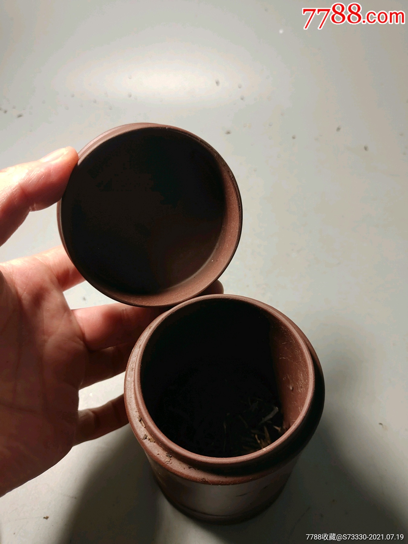 90年代以后,紫砂茶叶罐一只,内有茶叶