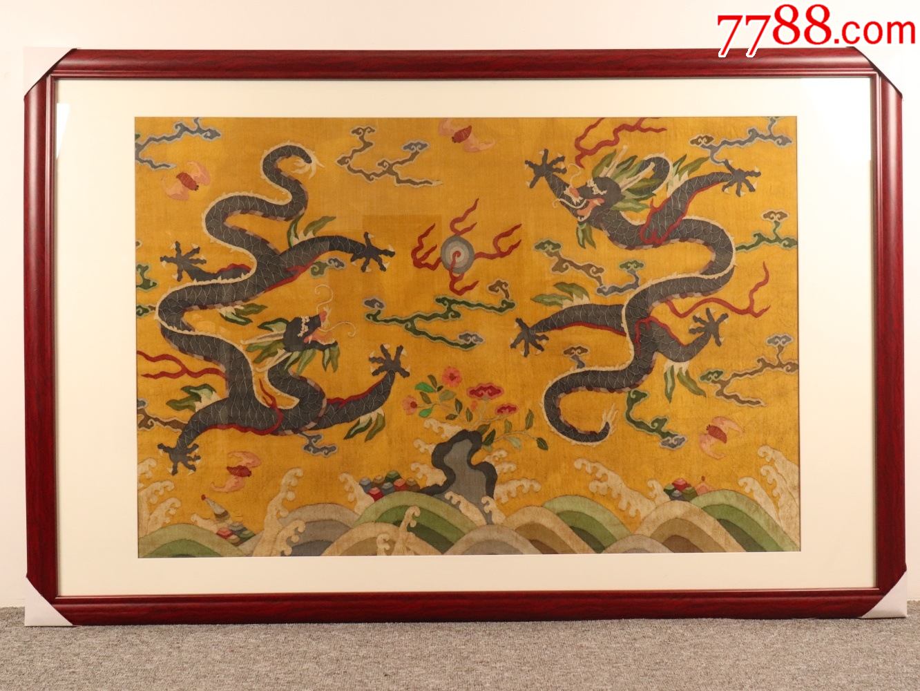 回流老缂丝双龙戏珠