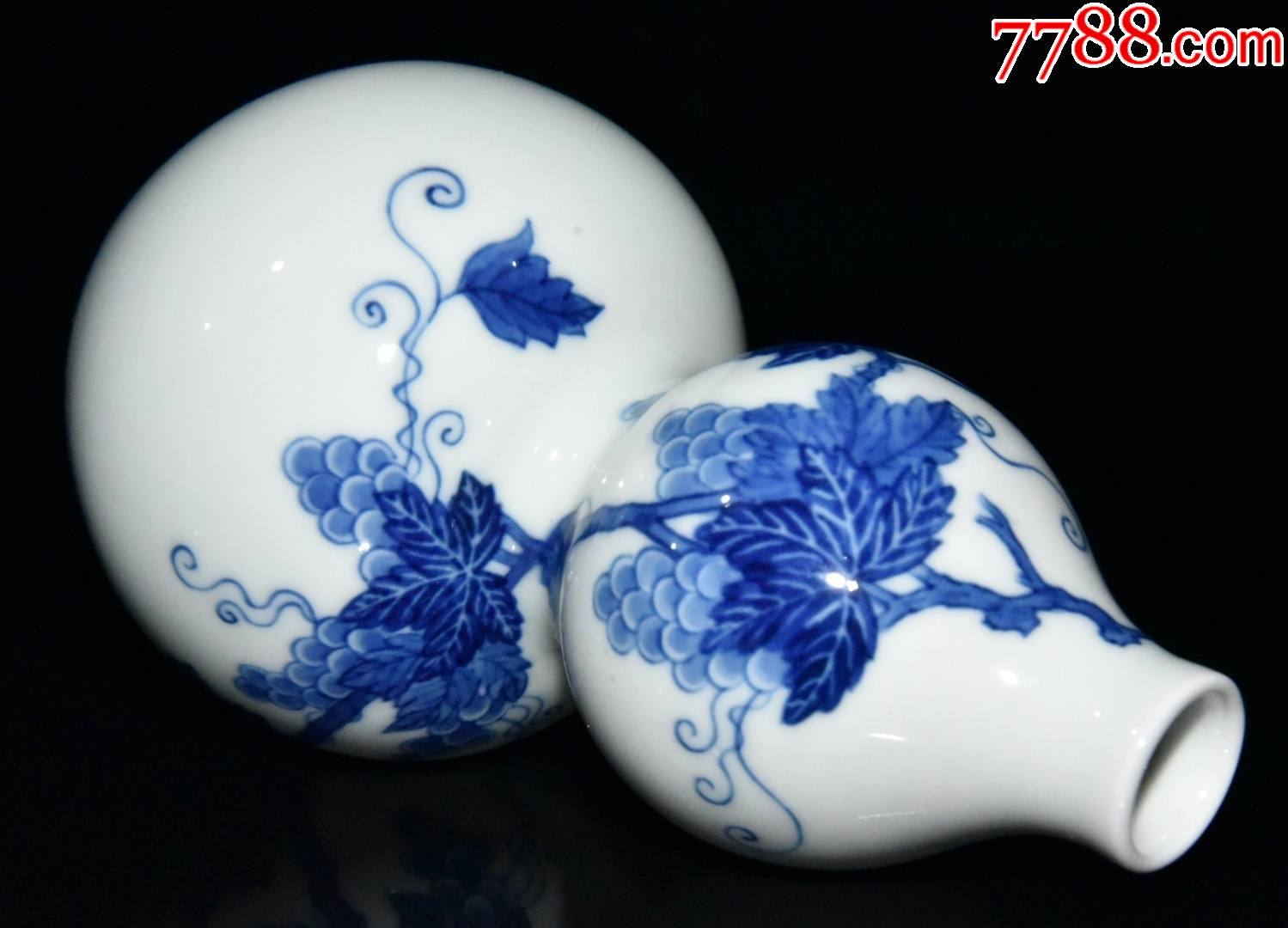 青花葡萄纹葫芦瓶(现代工艺品)_青花瓷_第4张_7788瓷器