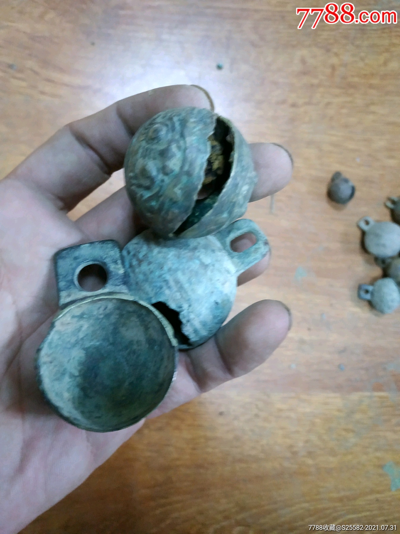 清代铜铃铛