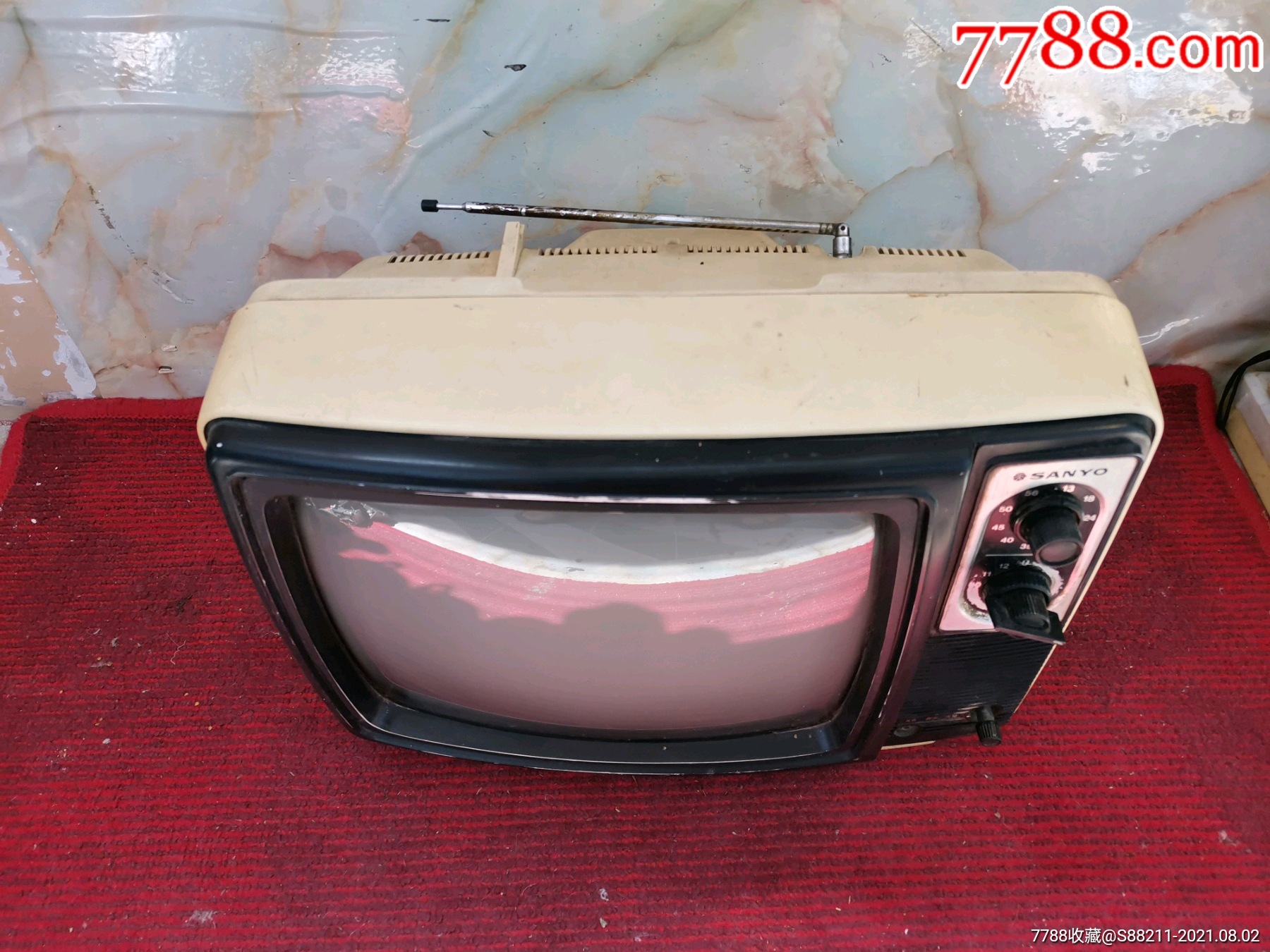三洋12寸黑白电视机