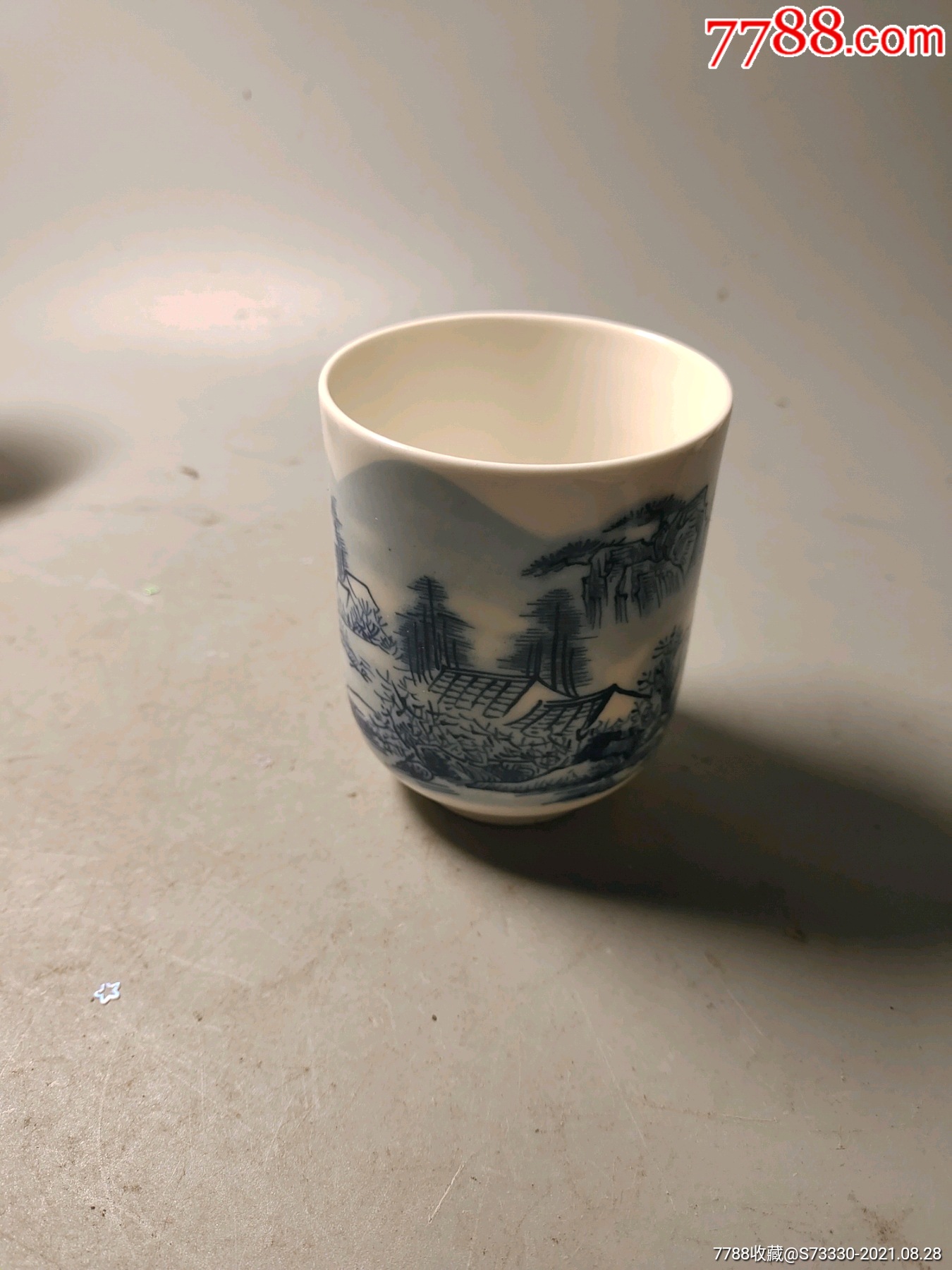 现代景德镇青花山水杯子一只3